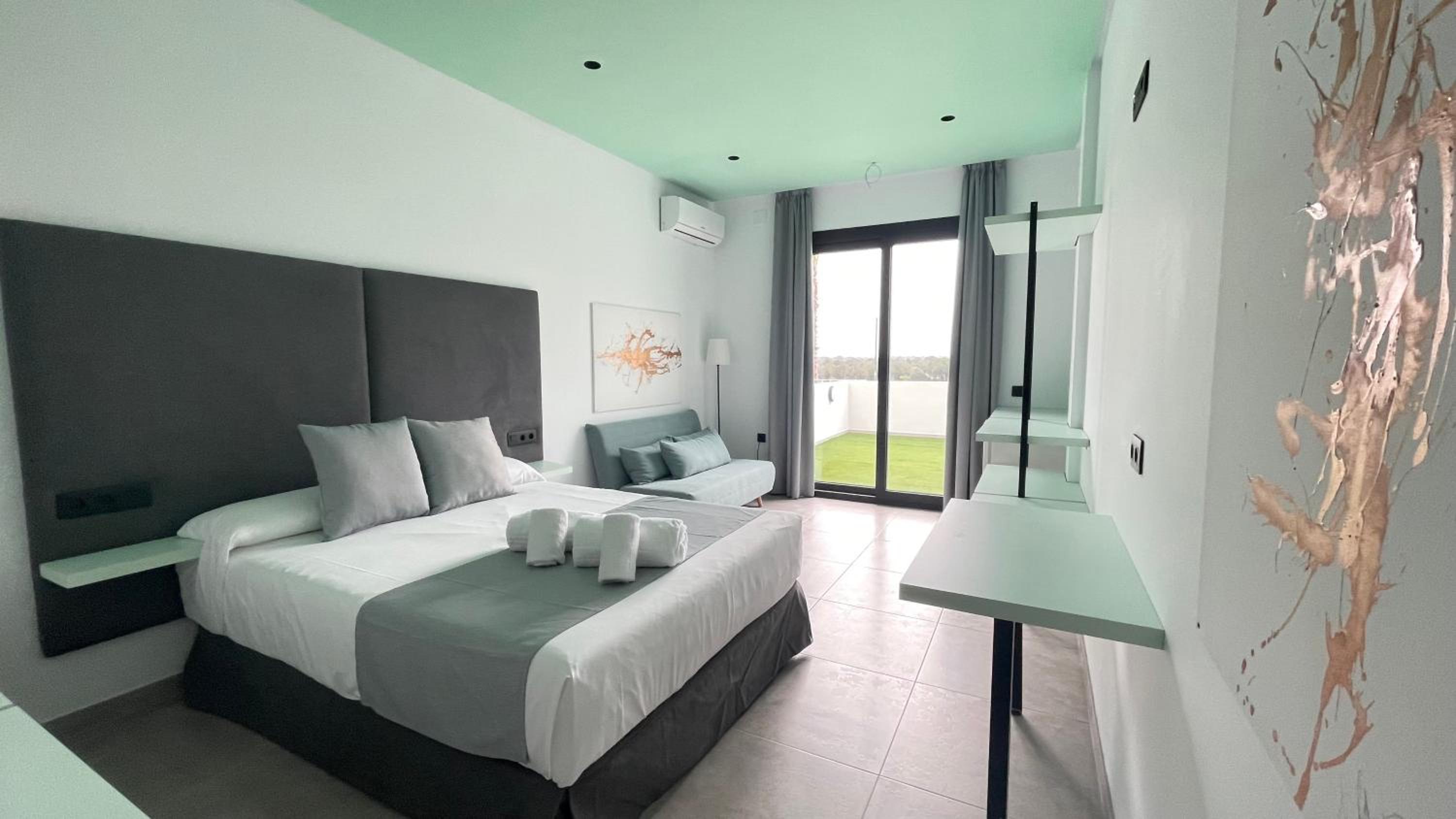 Double Room with Extra Bed (2 Adults + 1 Child)