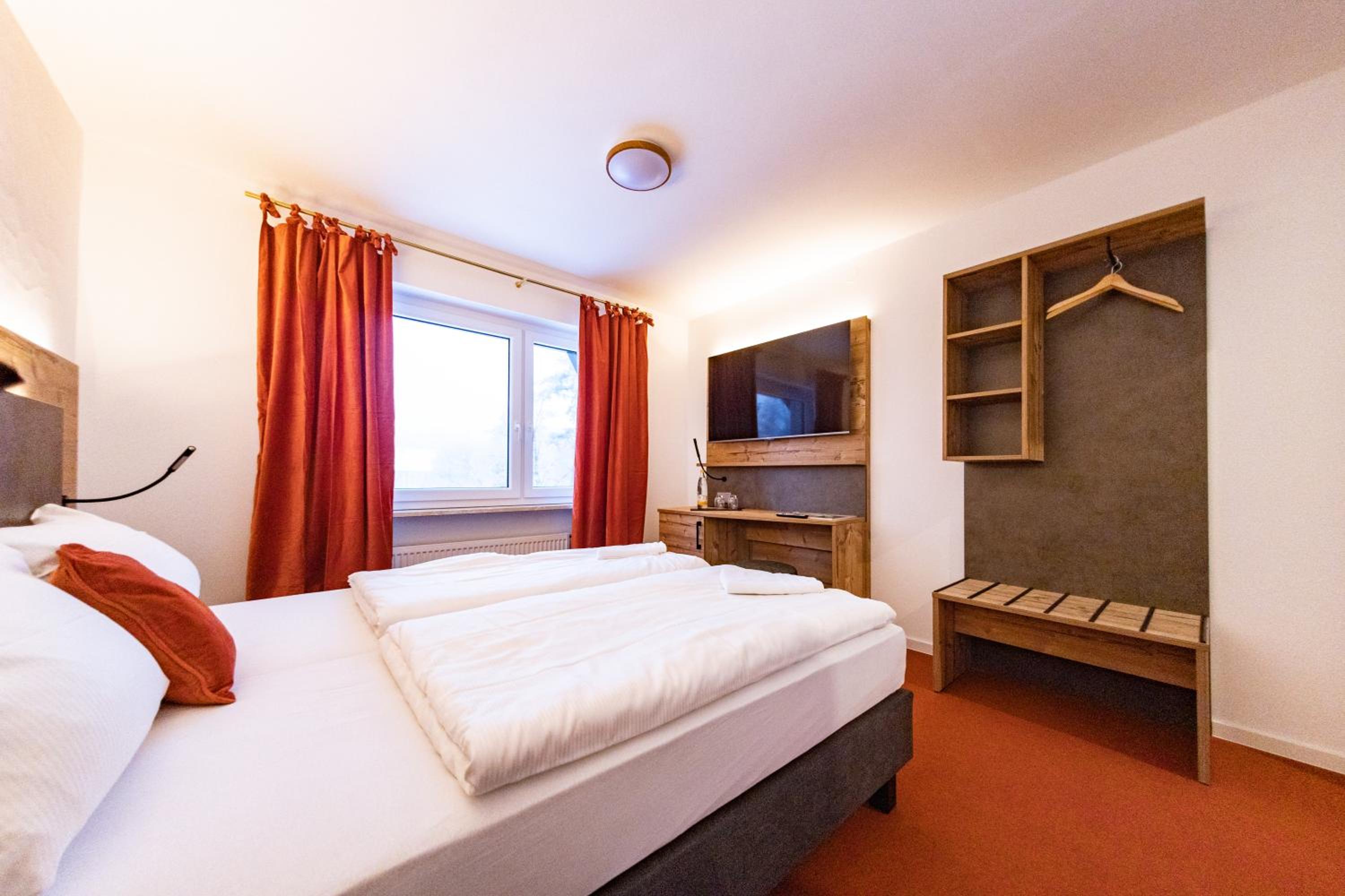 Standard Double Room - Photo 19