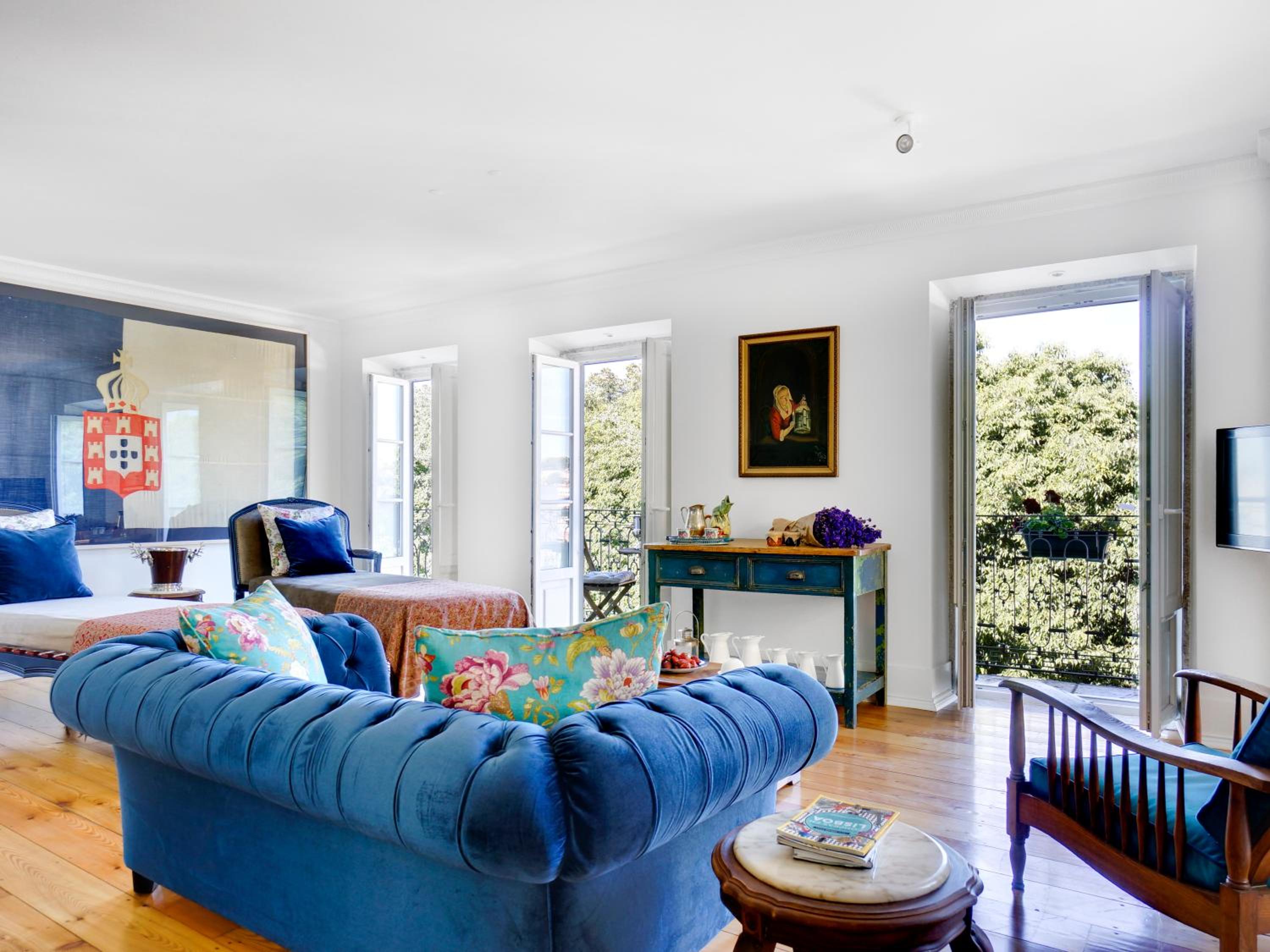 Premium One-Bedroom Apartment with Balcony photo 1
