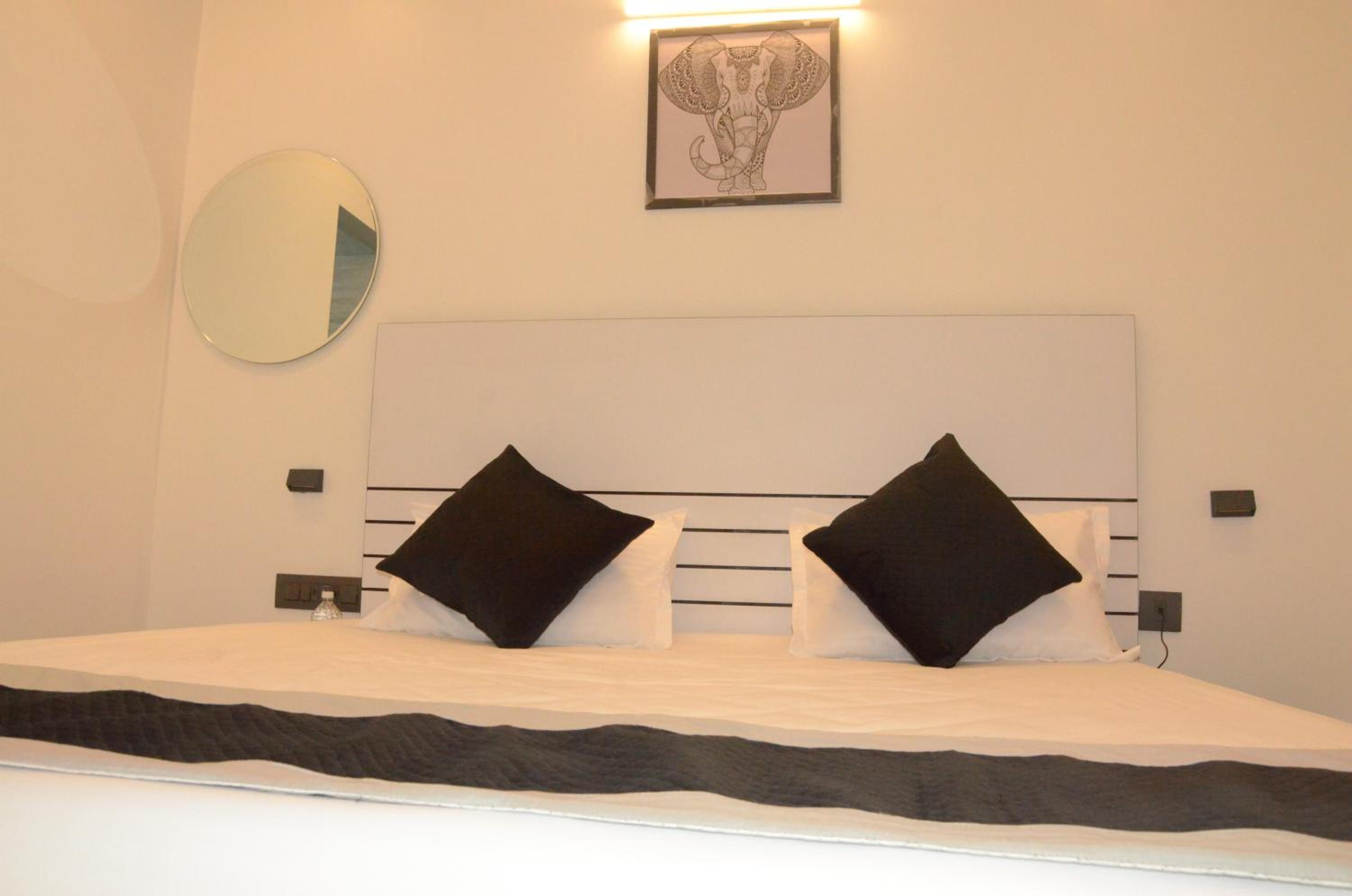 Deluxe Double Room - Photo 3