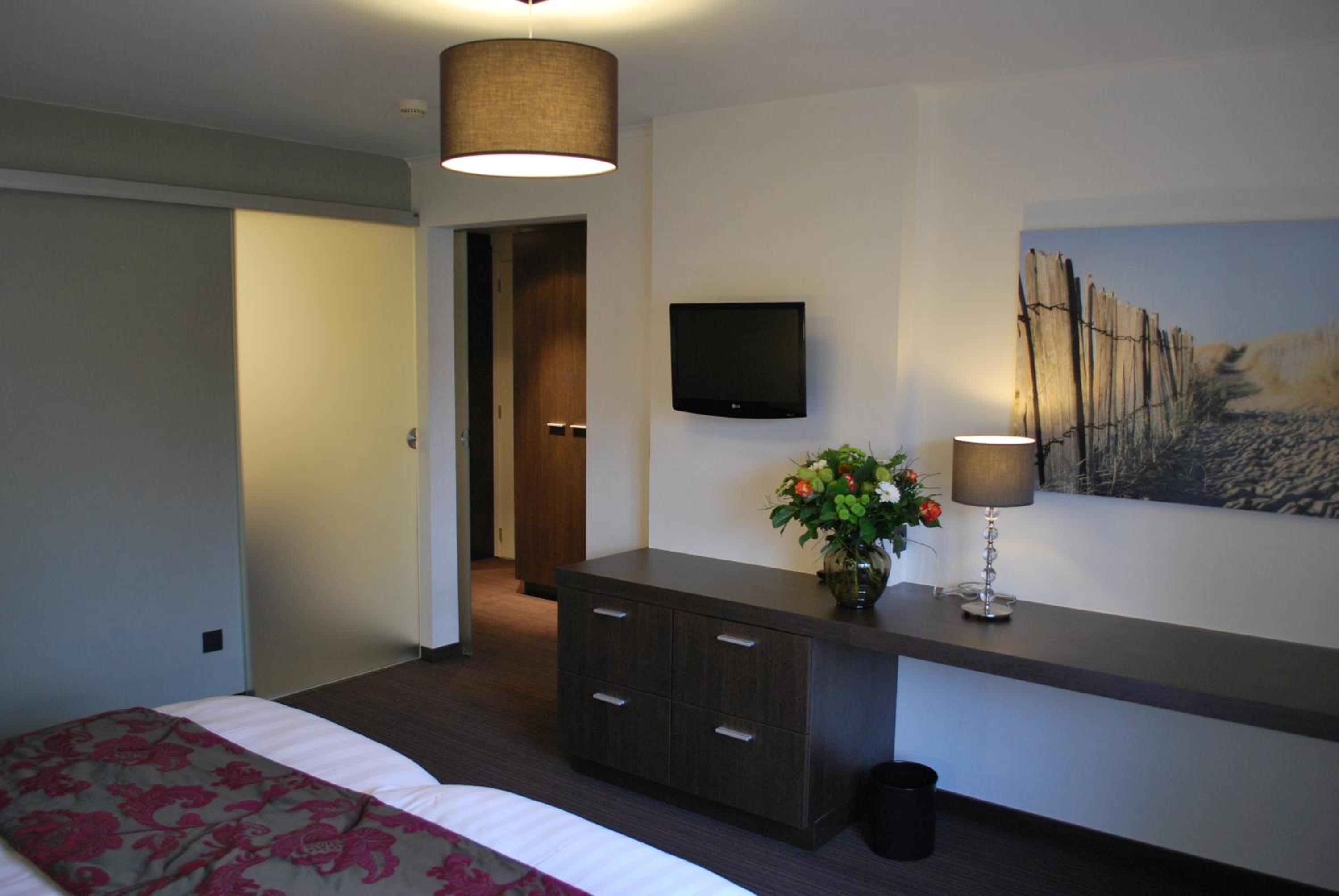 Suite - Photo 4