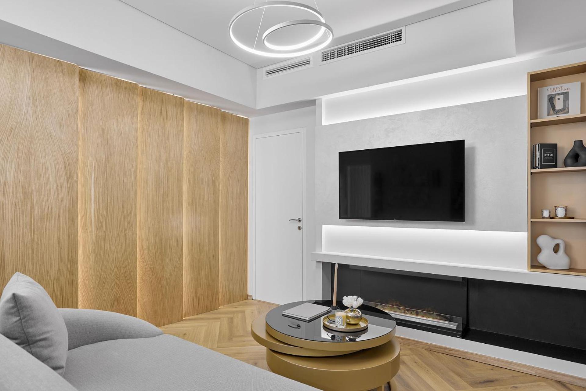 Deluxe Suite - Photo 7