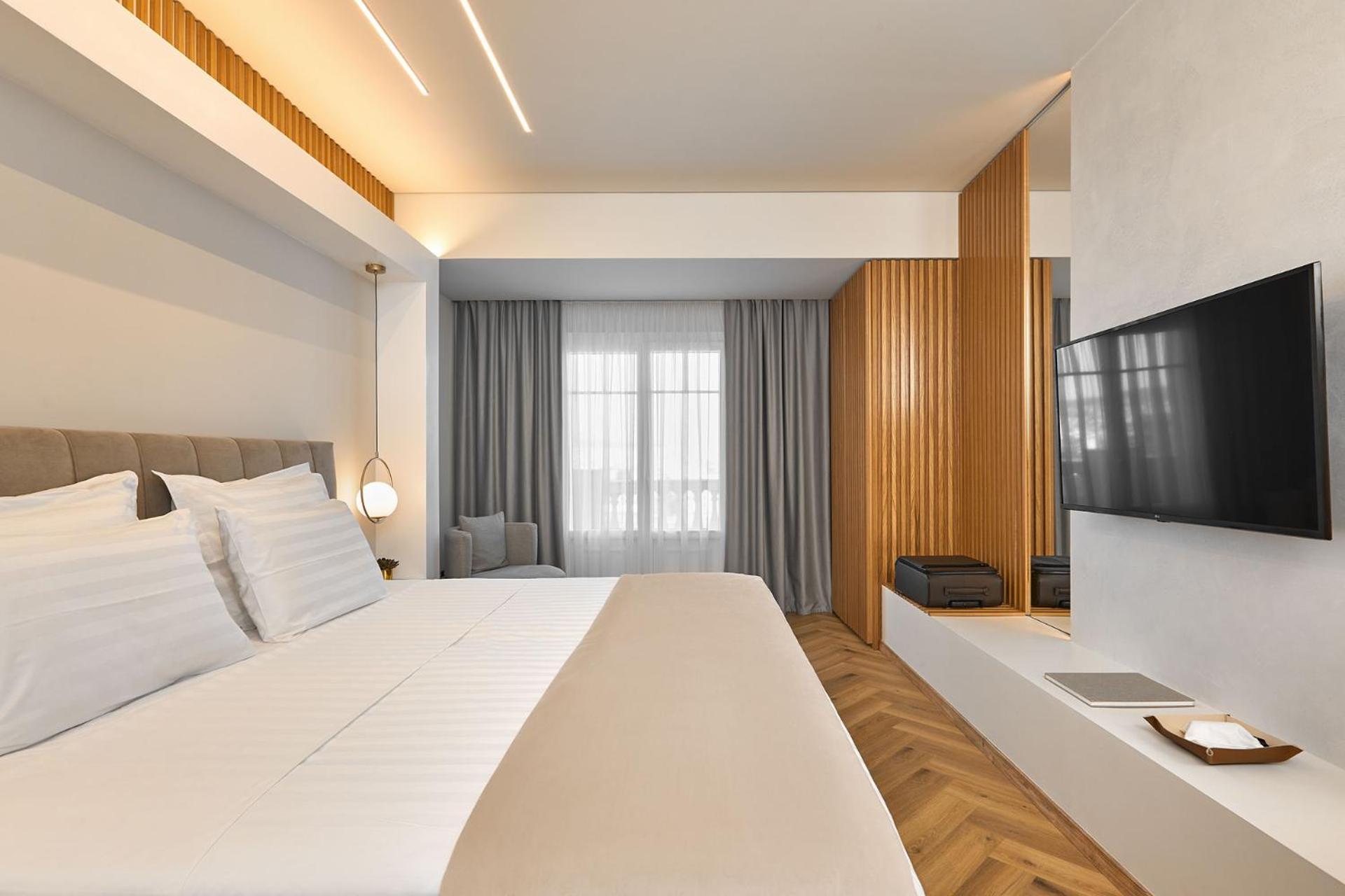 Grand Suite - Photo 17