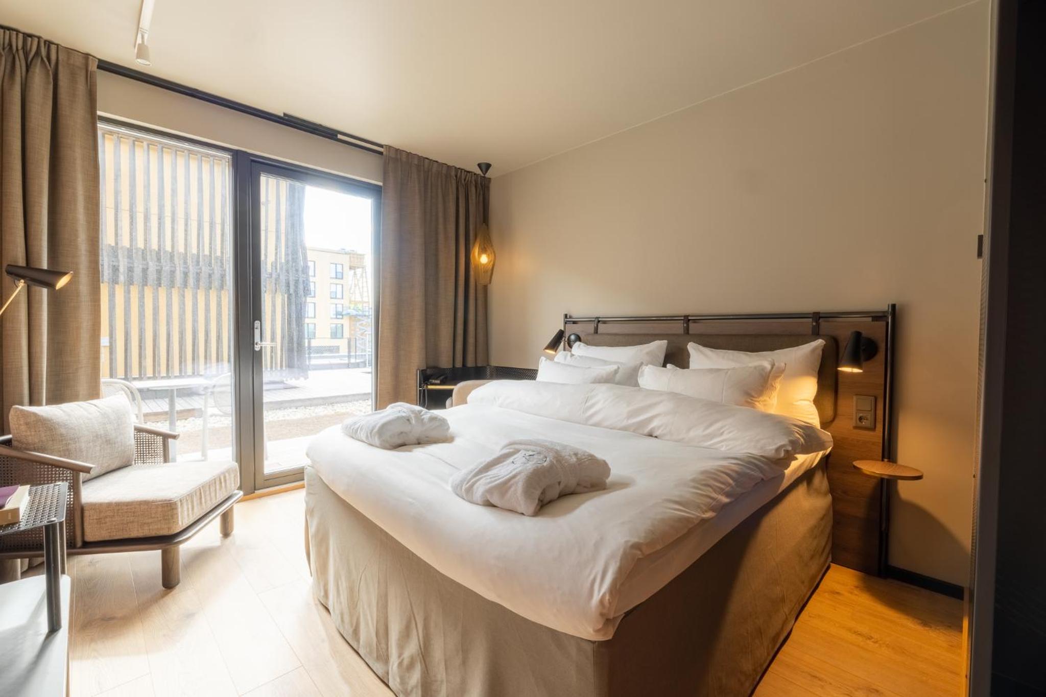 Standard Queen Room - Photo 1
