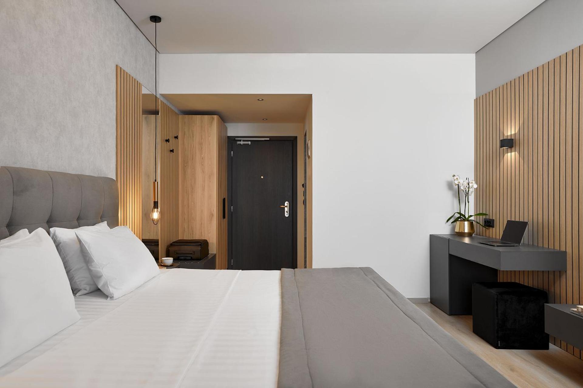 Deluxe Double or Twin Room - Photo 7