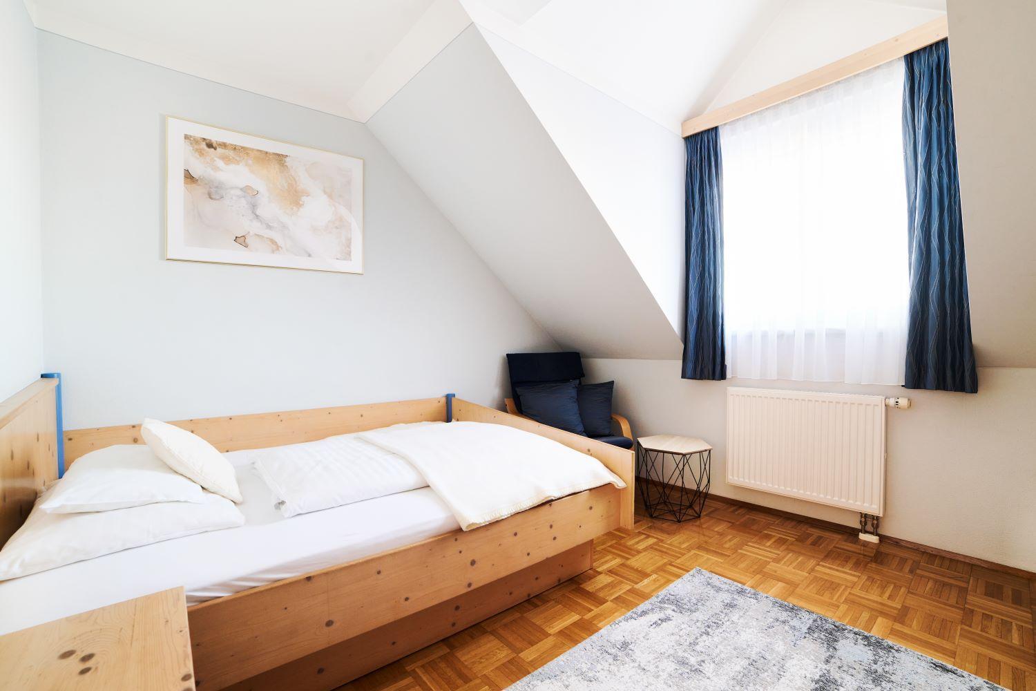 Single Room with air condition