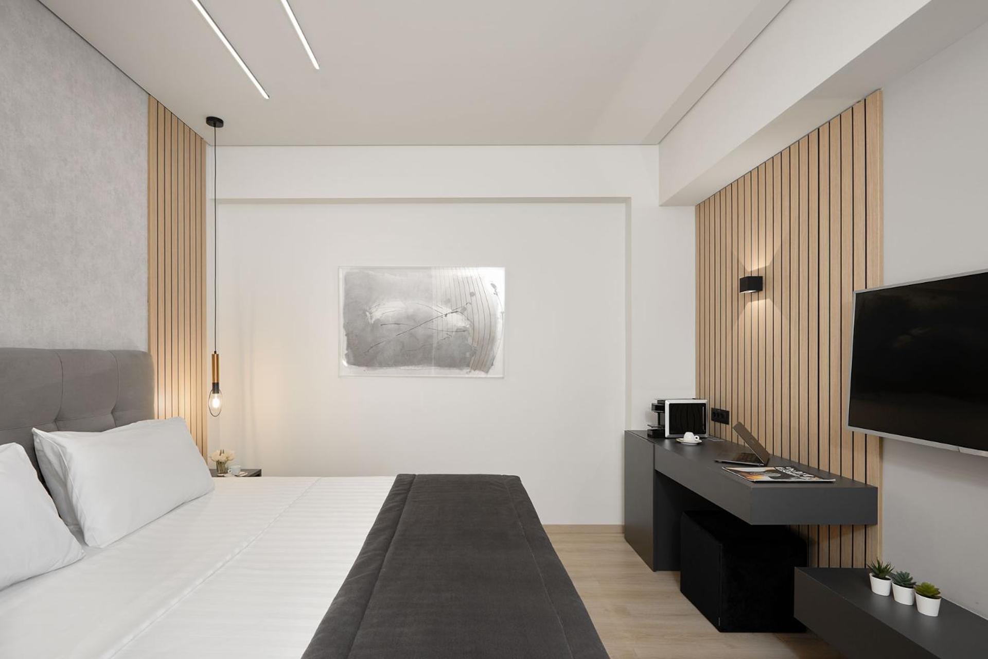Premium Double or Twin Room - Photo 2