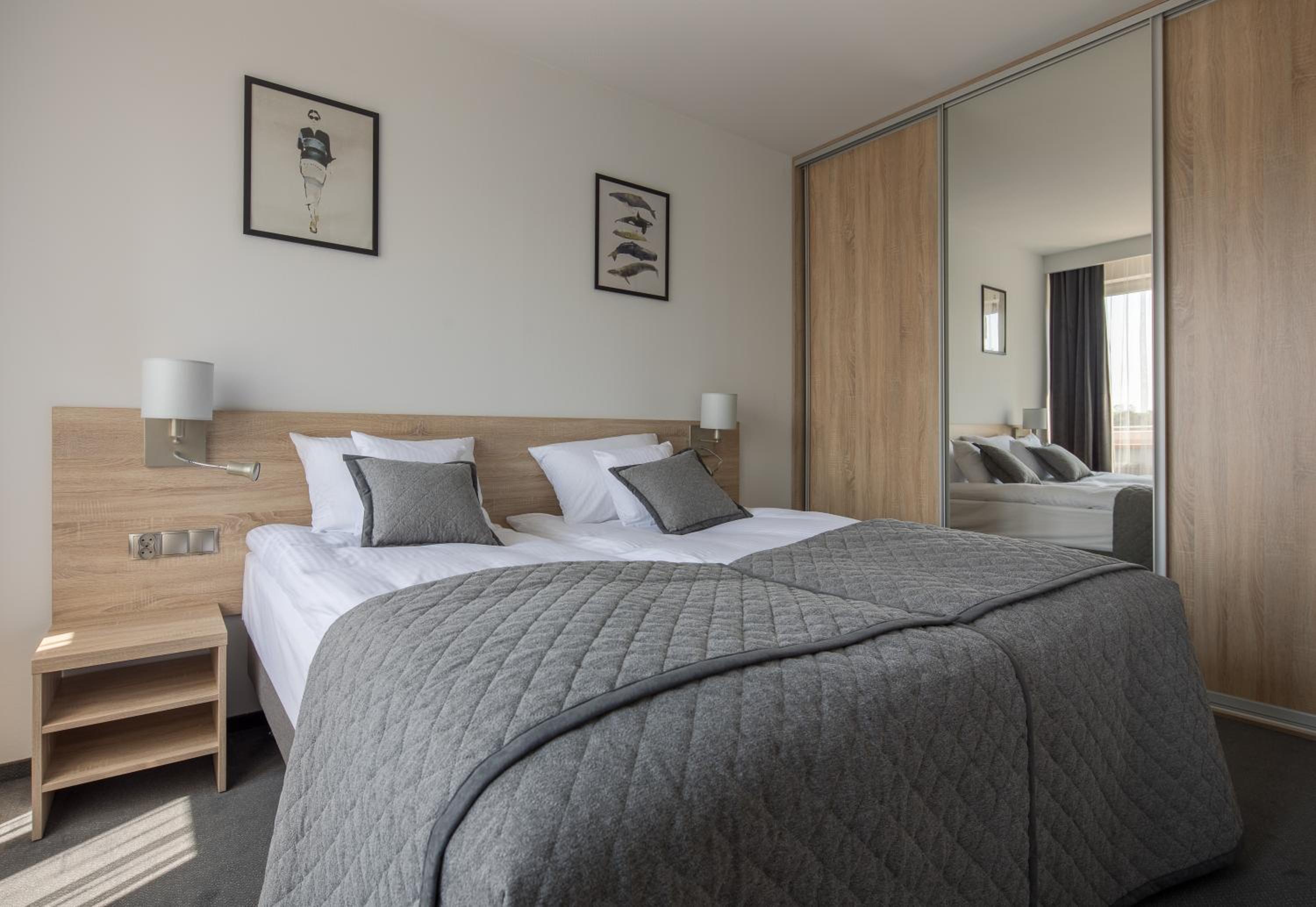 Deluxe Suite - Photo 1