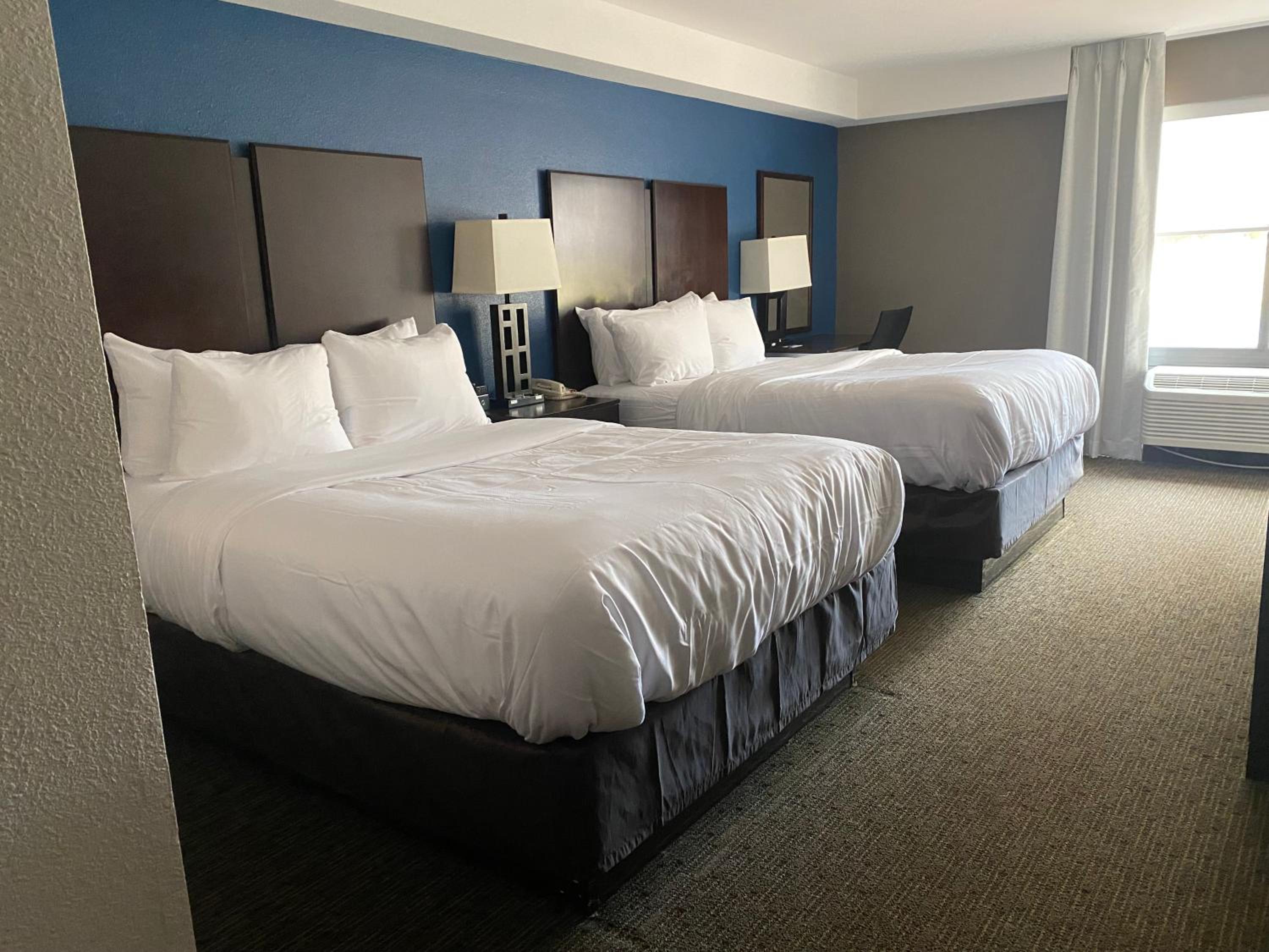 Standard Queen Room with Two Queen Beds - Non Smoking  - Photo 1