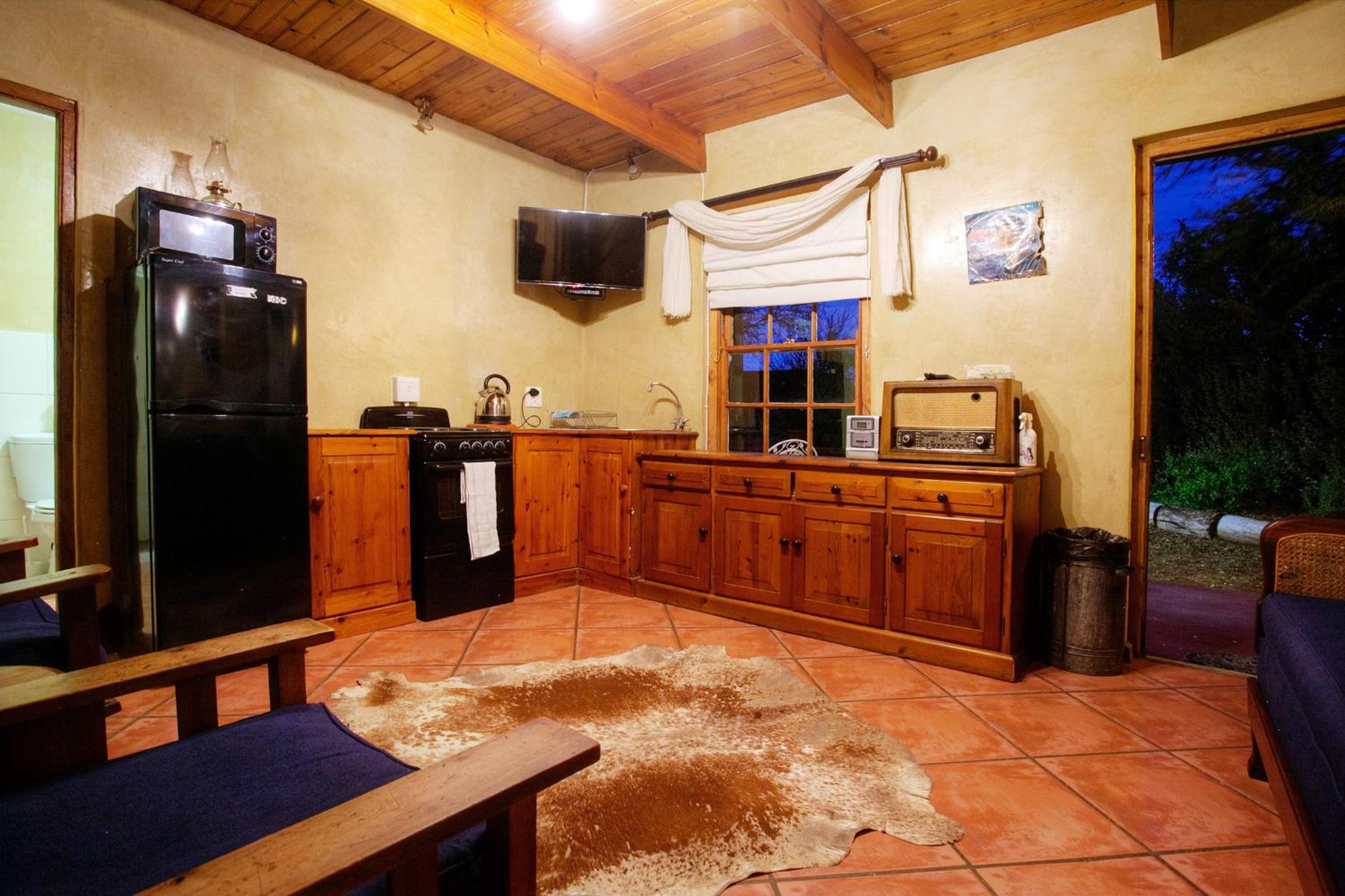 Double or Twin Room with Bathroom - Photo 2