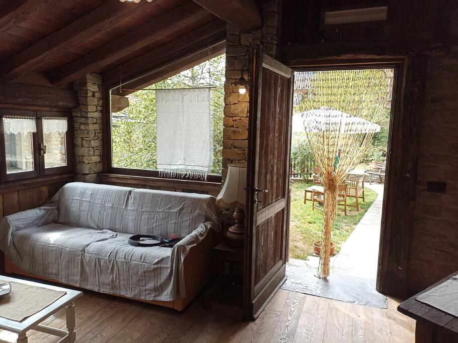One-Bedroom House photo 1