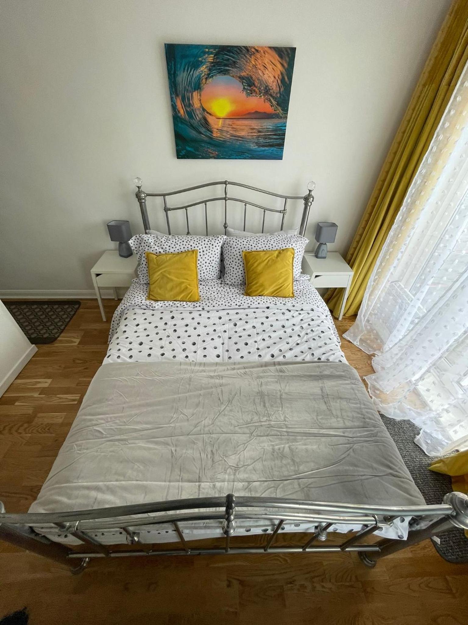 One-Bedroom Apartment photo 3