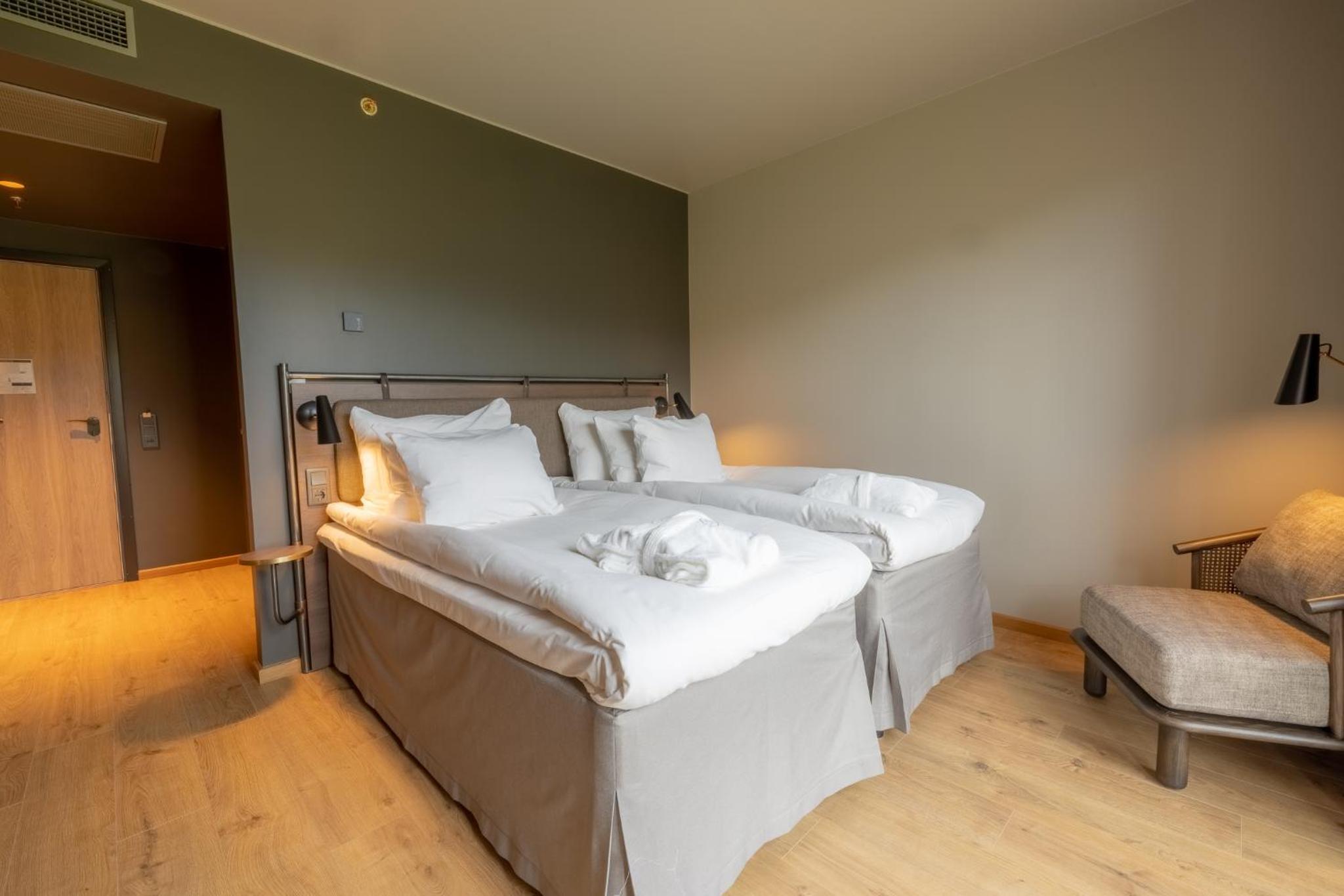 Deluxe Twin Room - Photo 2