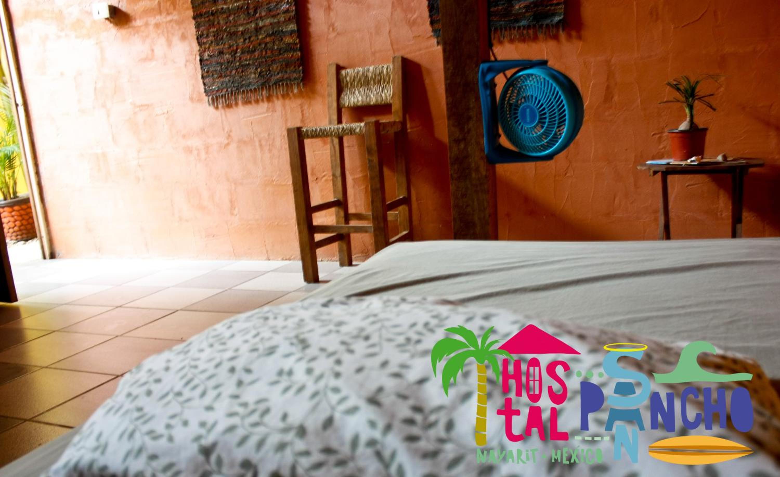 Single Bed in Mixed Dormitory Room with Shared Bathroom  photo 2