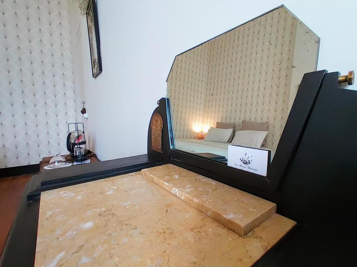 Double or Twin Room with Bathroom - Photo 12