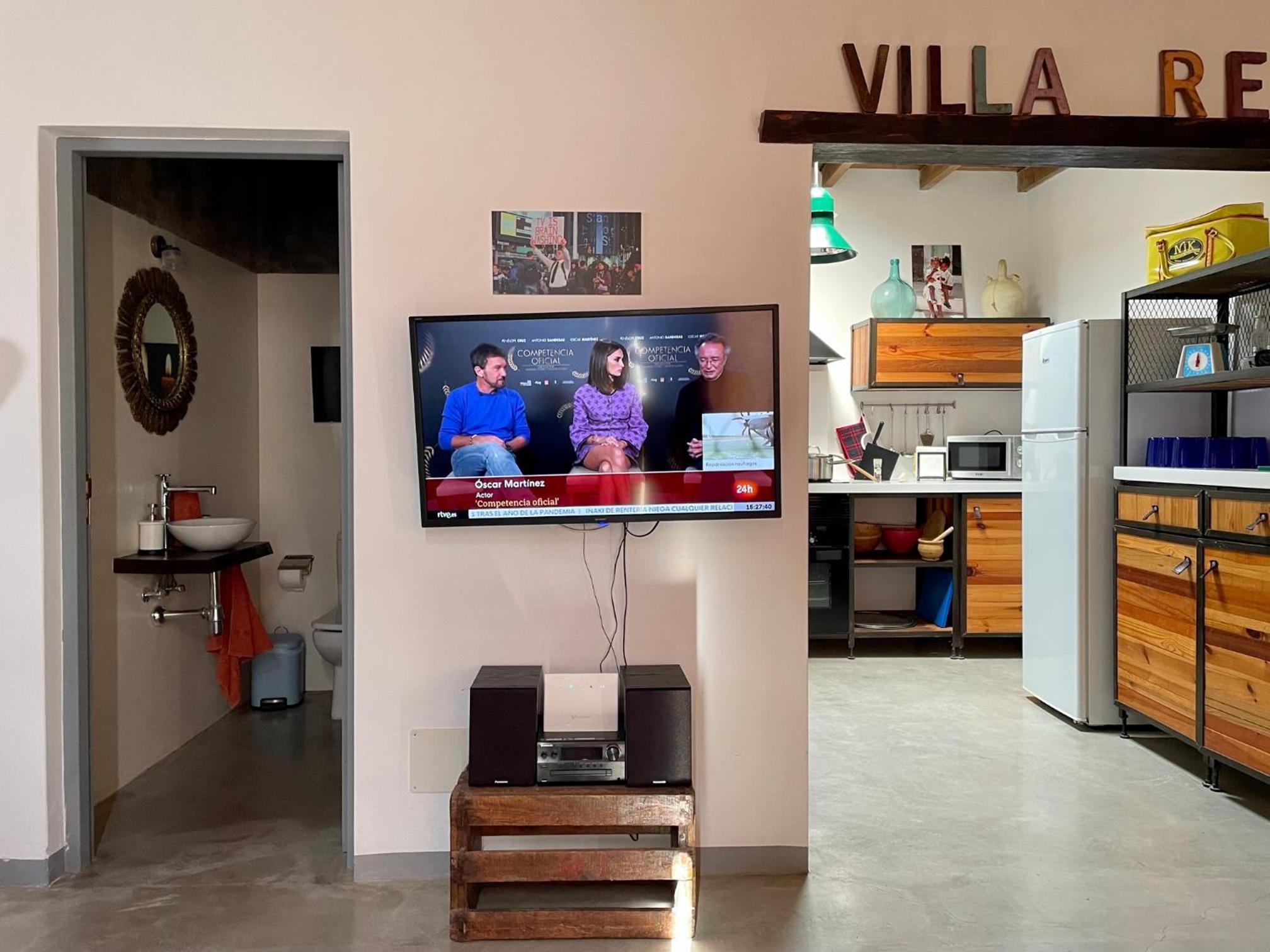 Villa photo 3