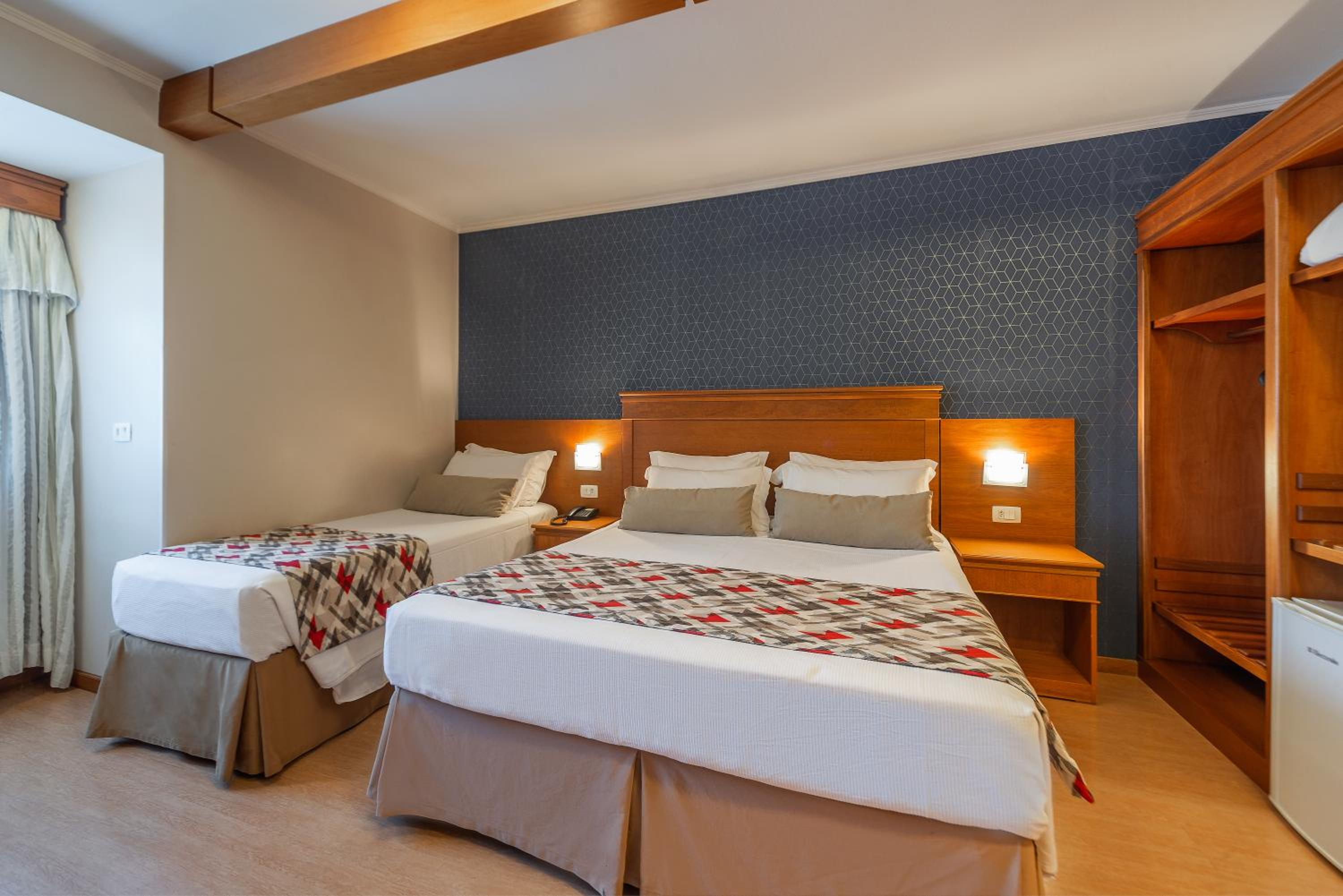 Super Deluxe Triple Room photo 1