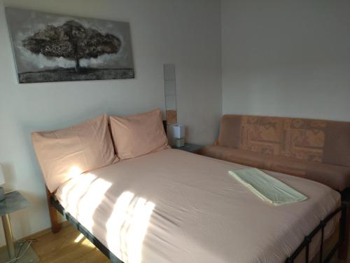 One-Bedroom Apartment - Photo 5