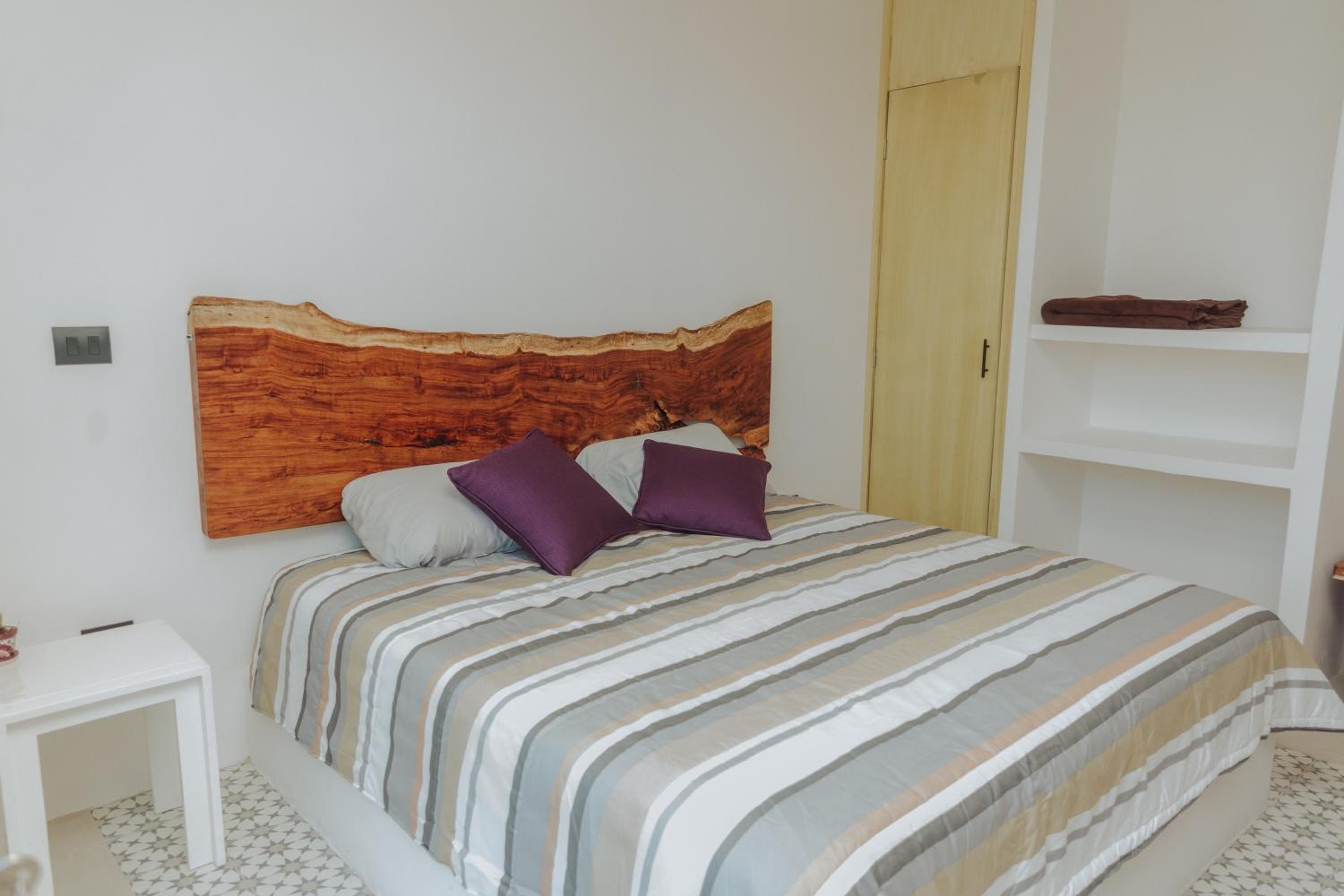 One-Bedroom Villa - Photo 27