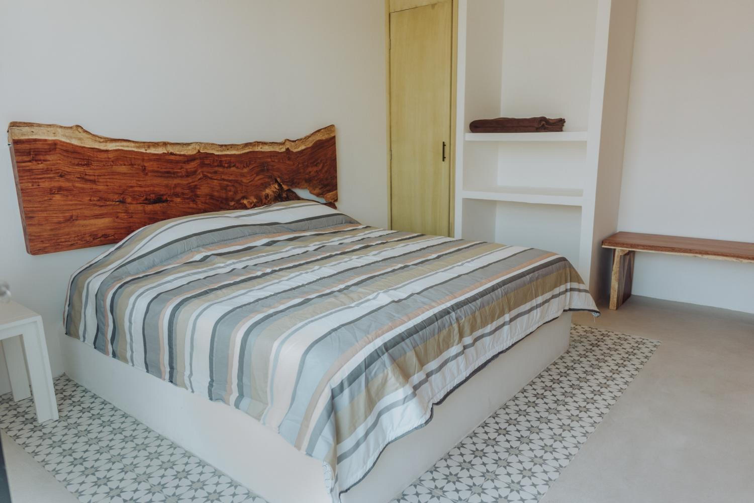 One-Bedroom Villa - Photo 18