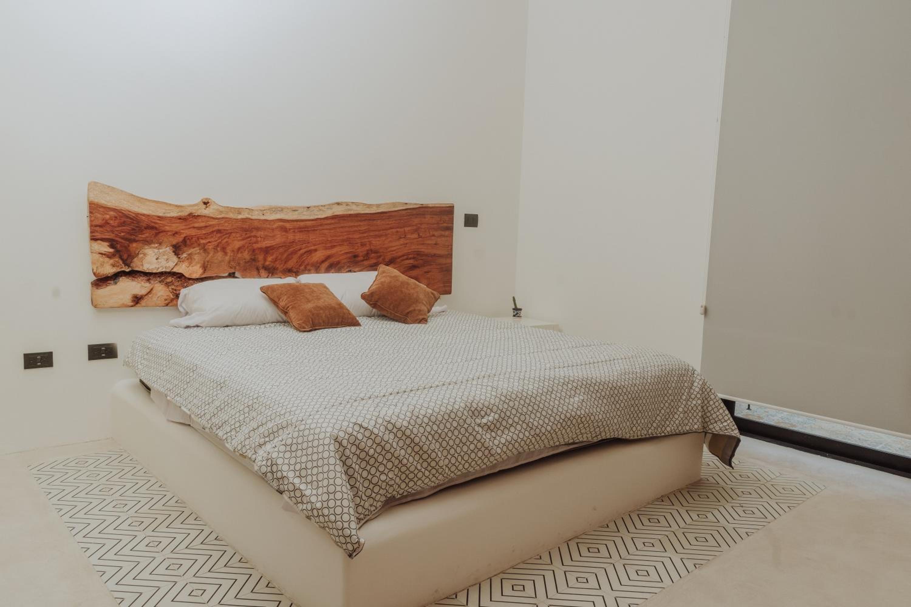 One-Bedroom Villa - Photo 17