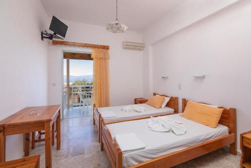 One-Bedroom Apartment - Photo 1