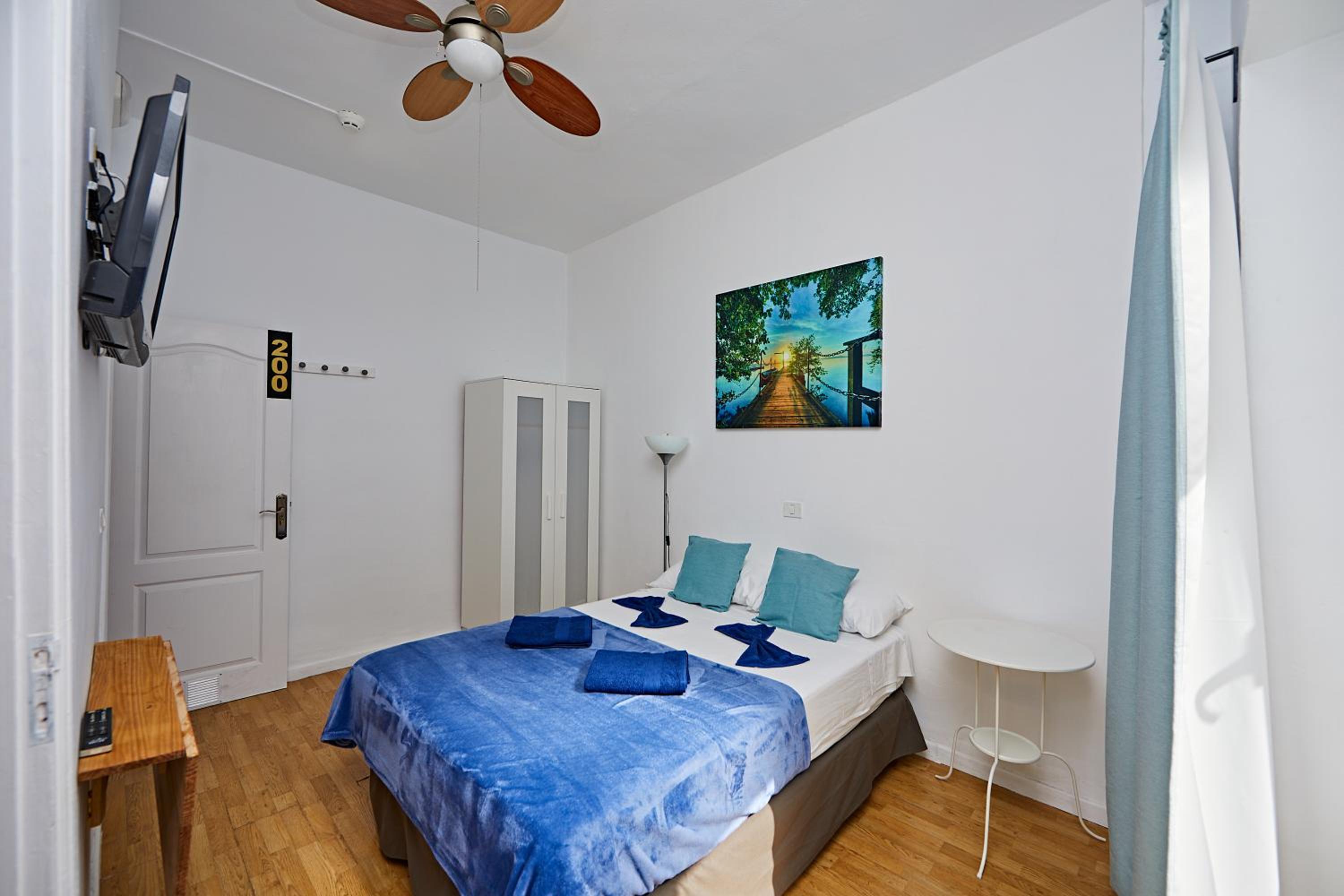 Habitación Doble con Baño Privado