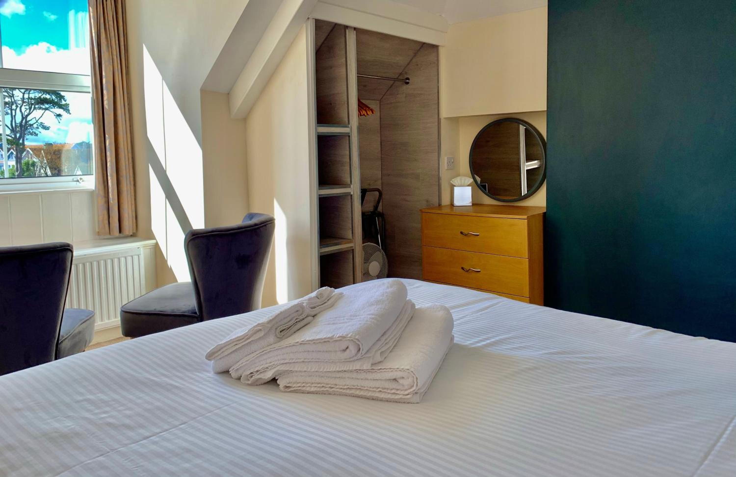 Double Room with Bathroom photo 1