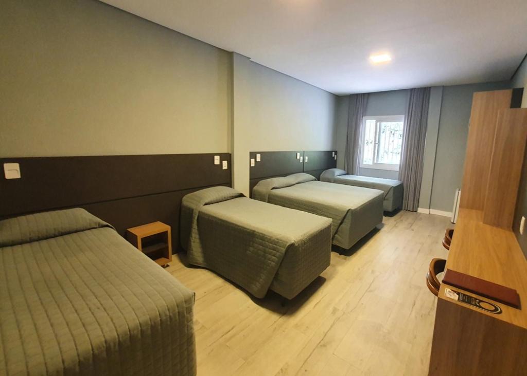 Deluxe Family Room photo 2