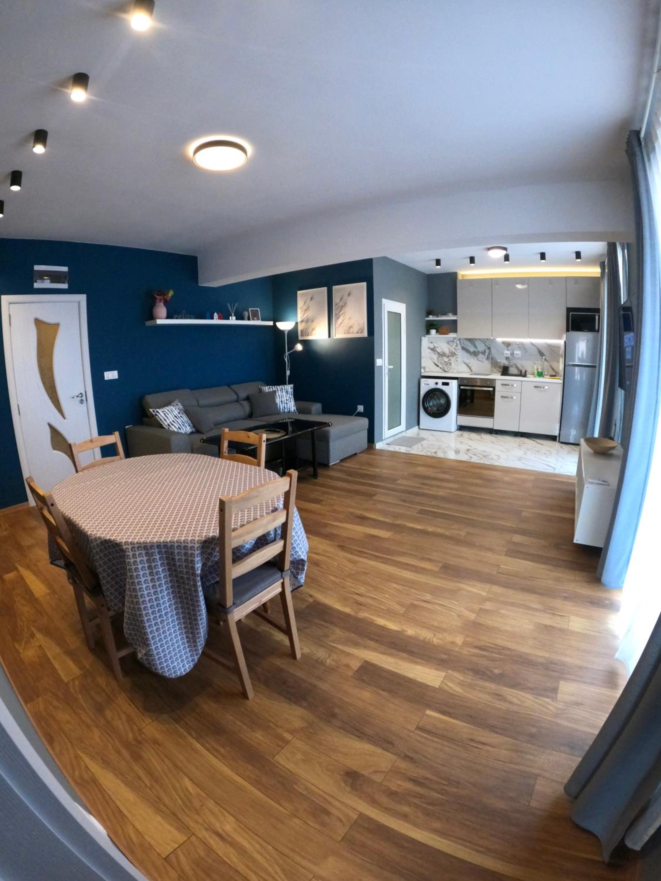 One-Bedroom Apartment photo 3