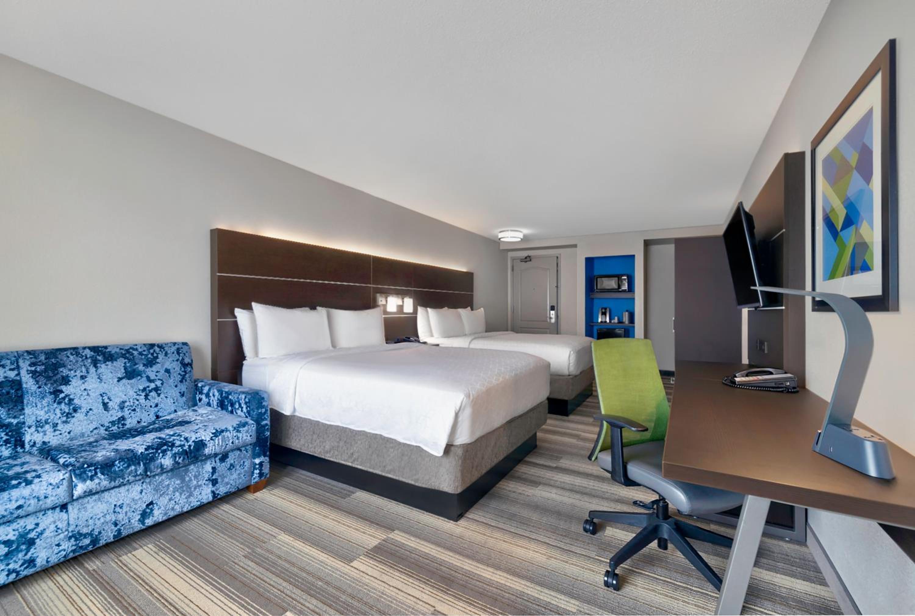 Standard Queen Room with Two Queen Beds - Communications Accessible - Photo 1