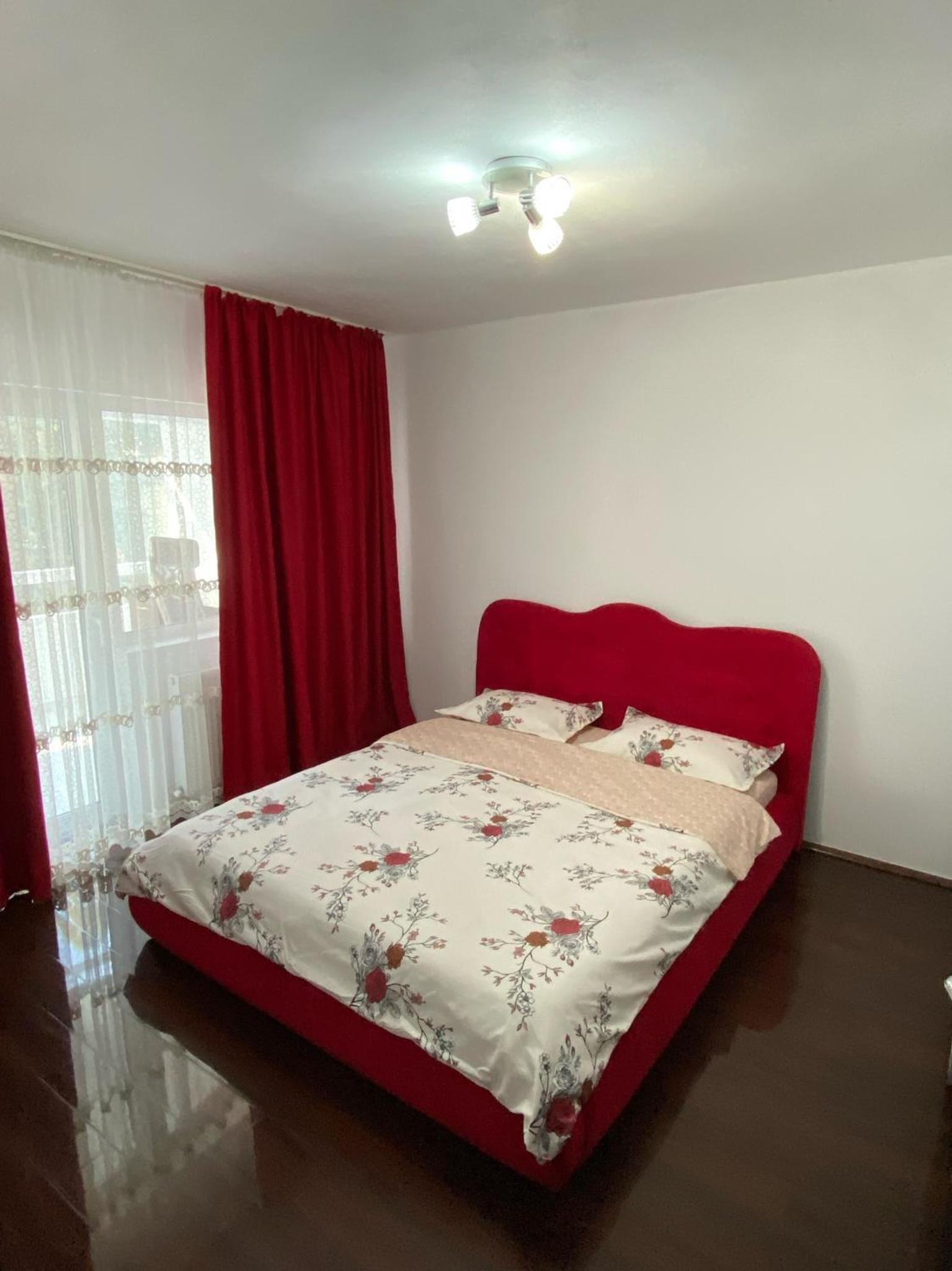 Three-Bedroom Apartment - Photo 15
