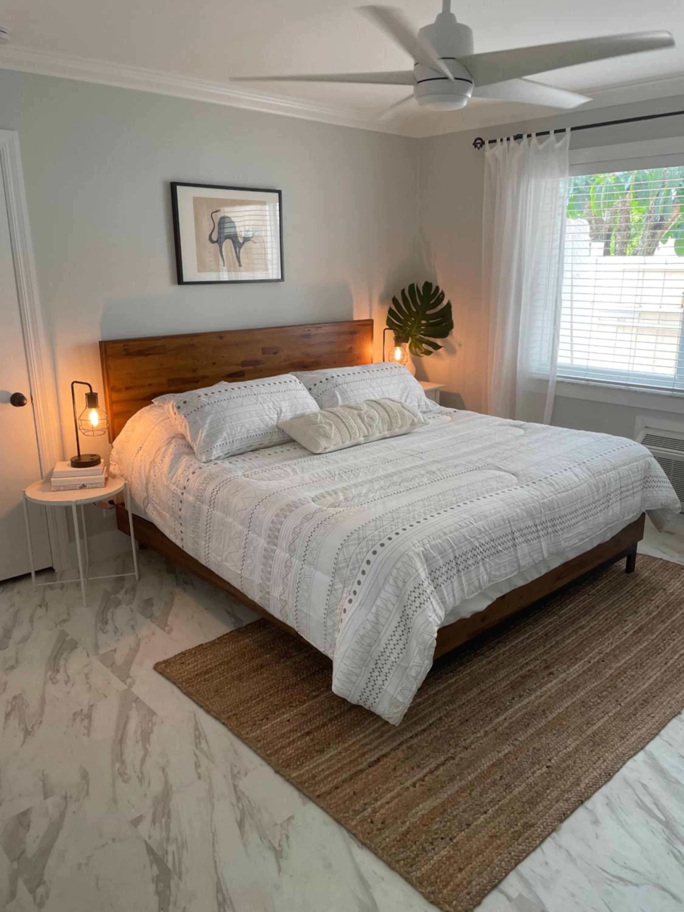 Deluxe King Room - Photo 1