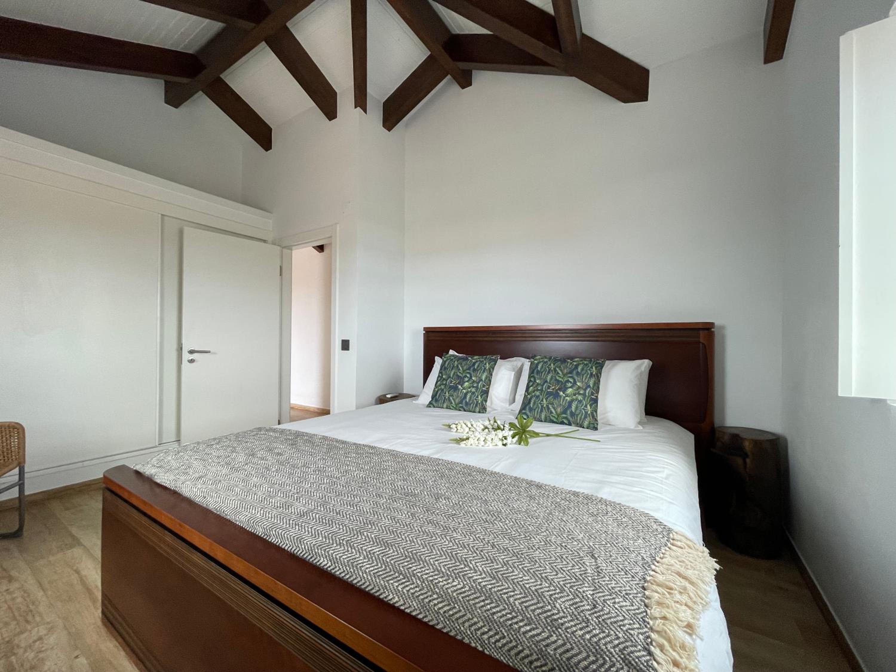 Two-Bedroom Apartment - Photo 2