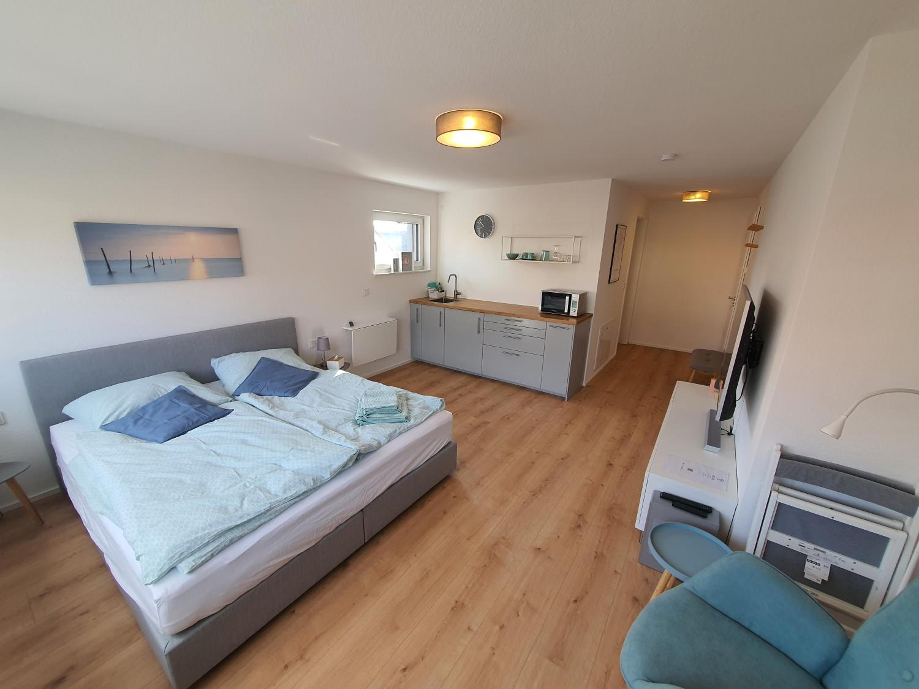 One-Bedroom Apartment - Photo 21