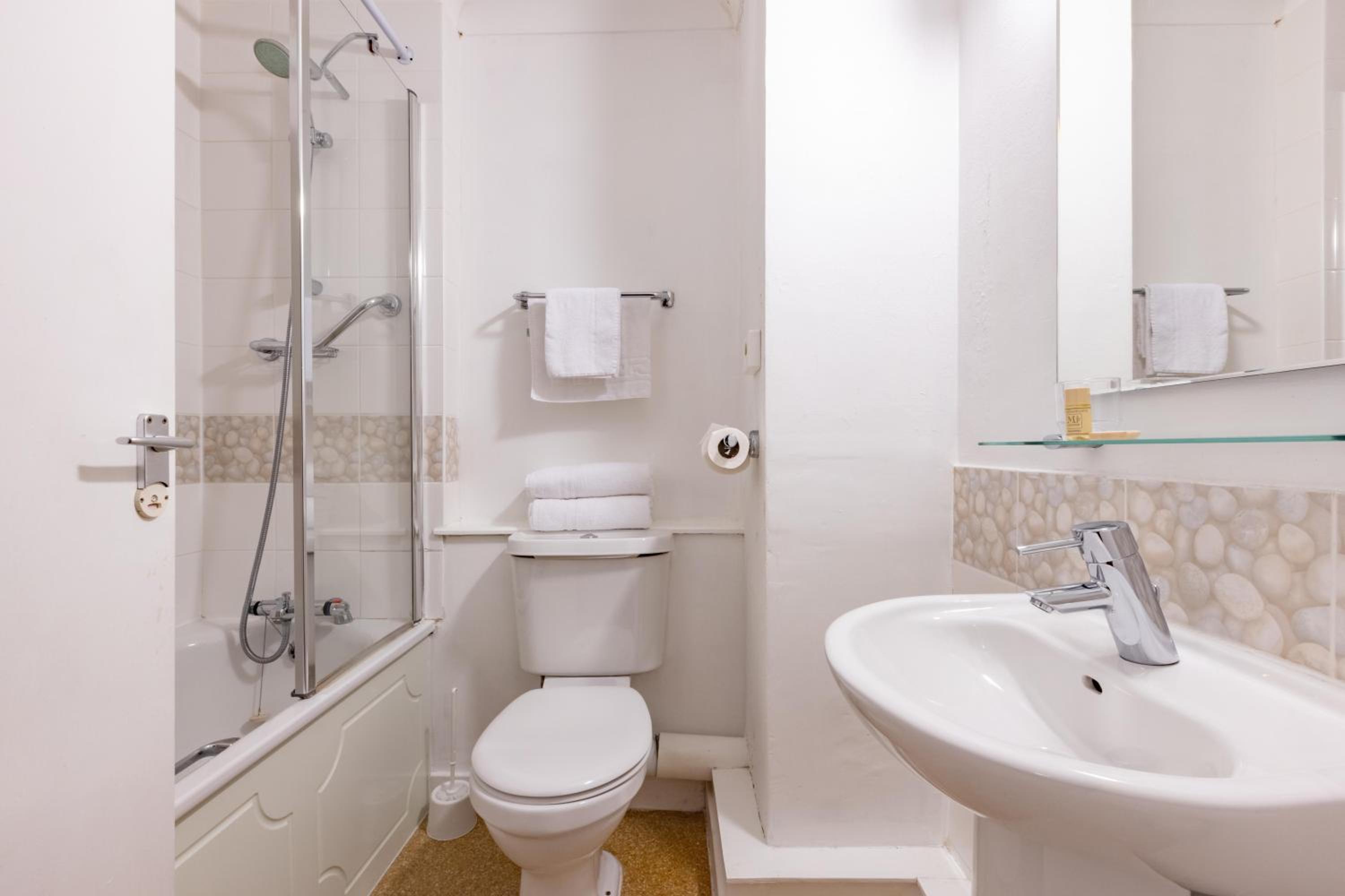 Double Room with Lake View photo 3