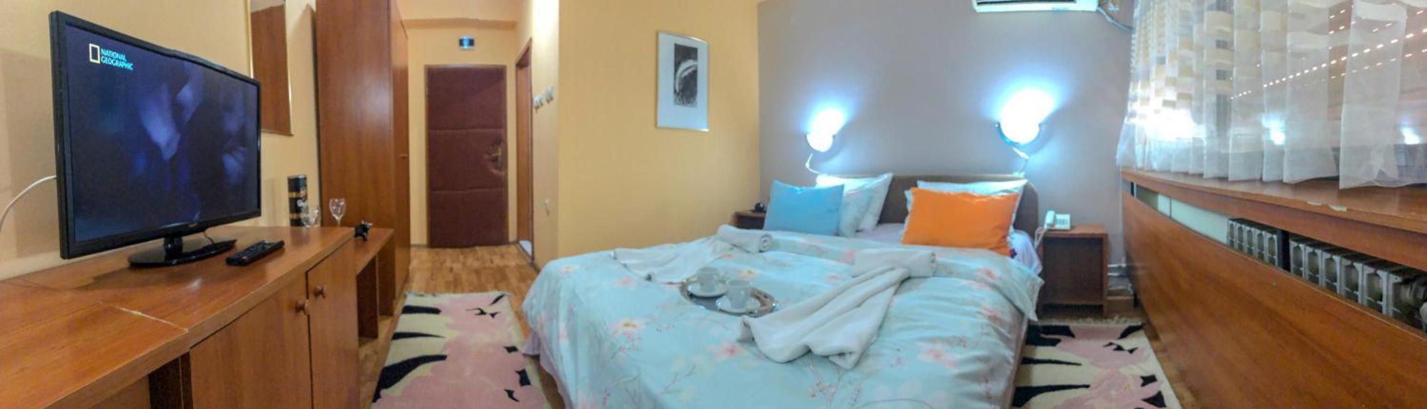 Double or Twin Room - Photo 2