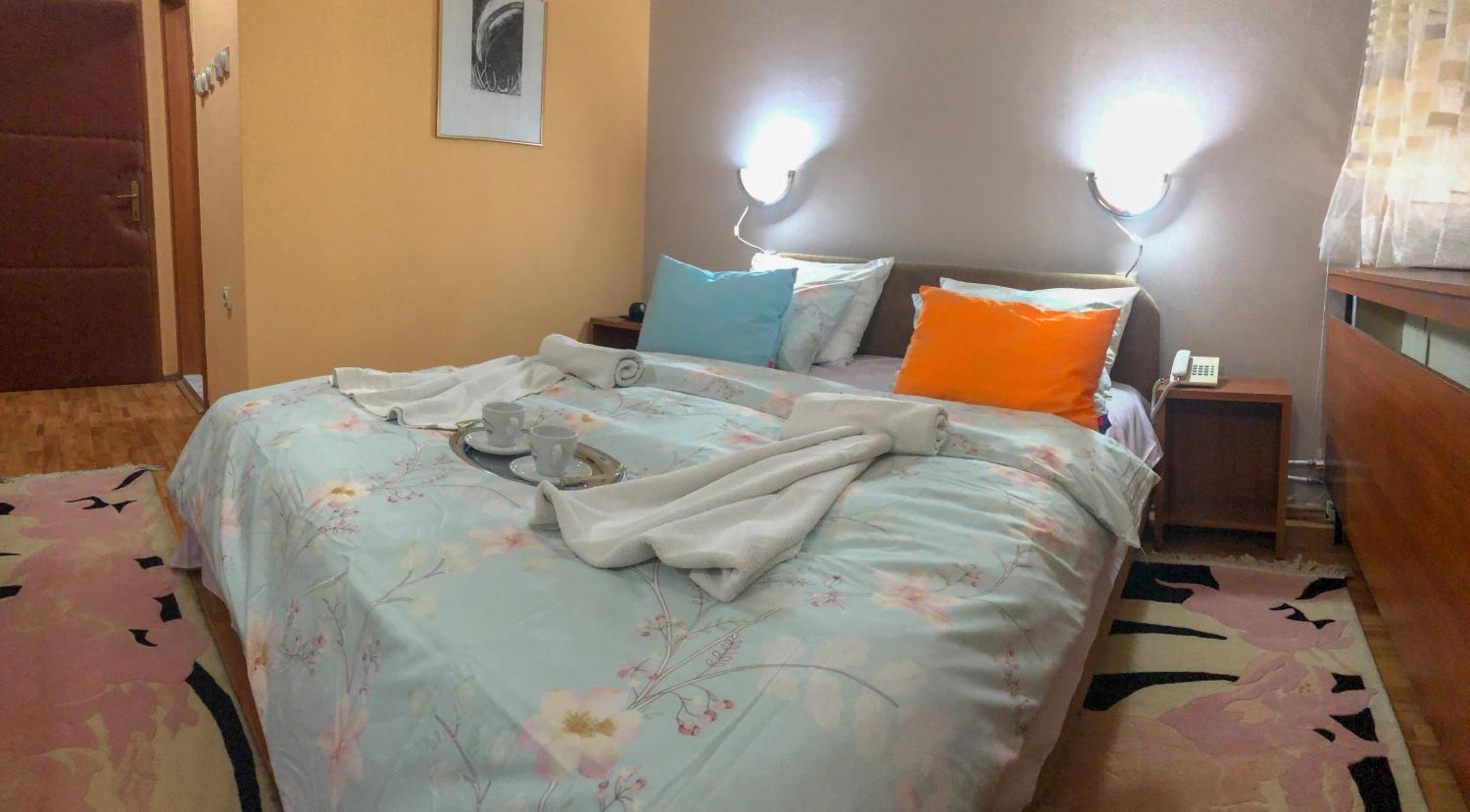 Double or Twin Room - Photo 30