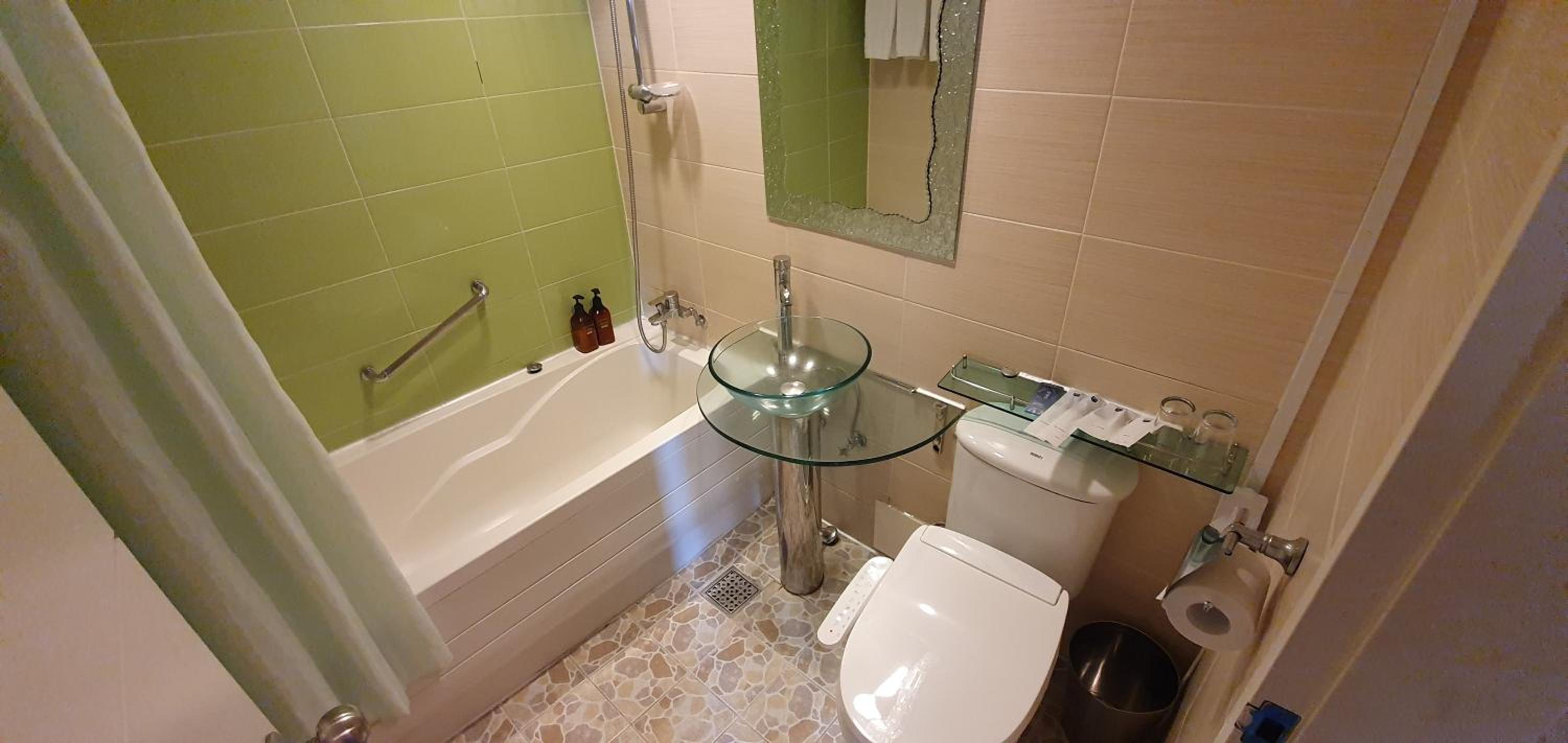 Double Room - Photo 5