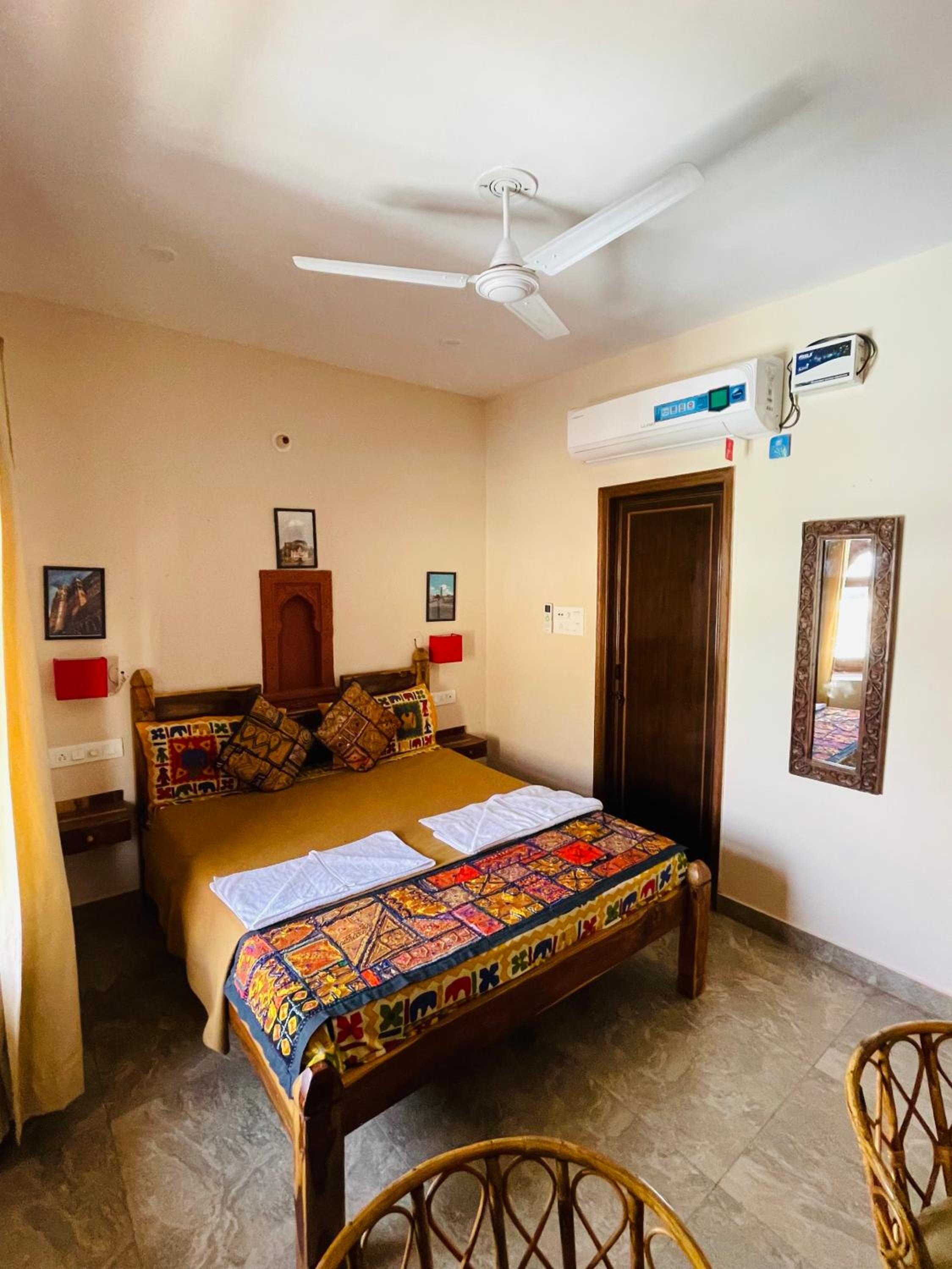 Double Room with Balcony photo 2
