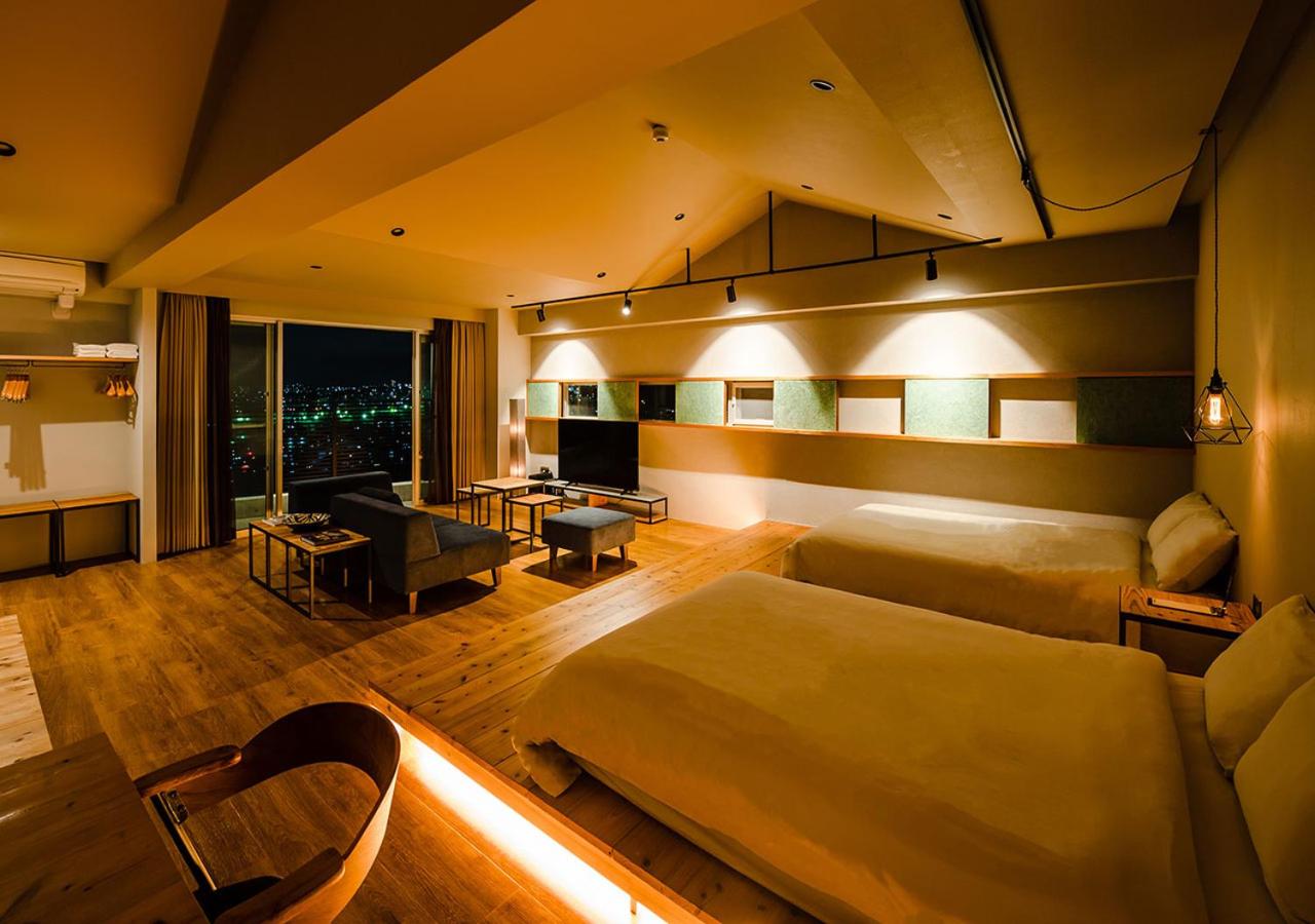 Superior Family Room - Photo 26