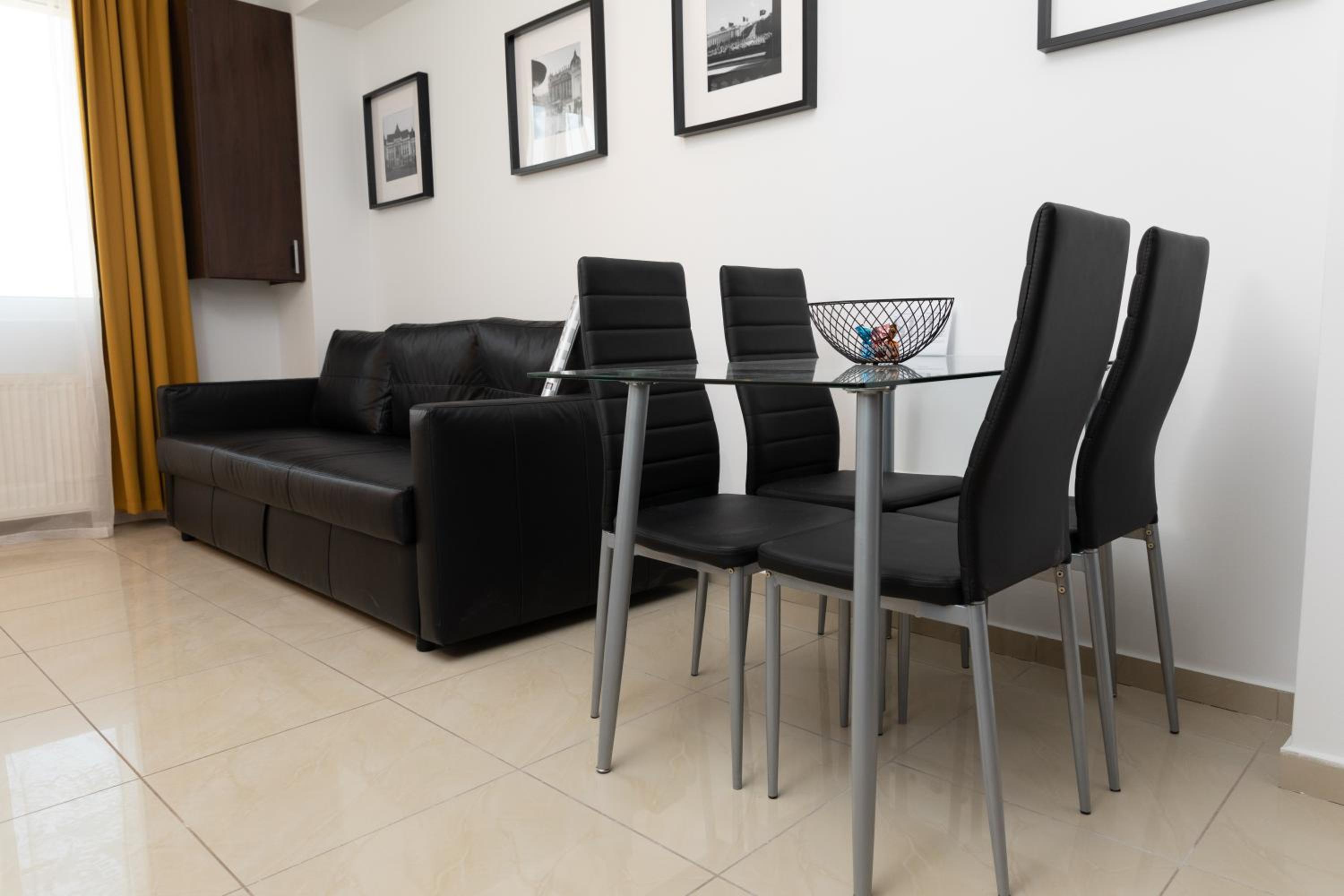 One-Bedroom Apartment - Photo 19