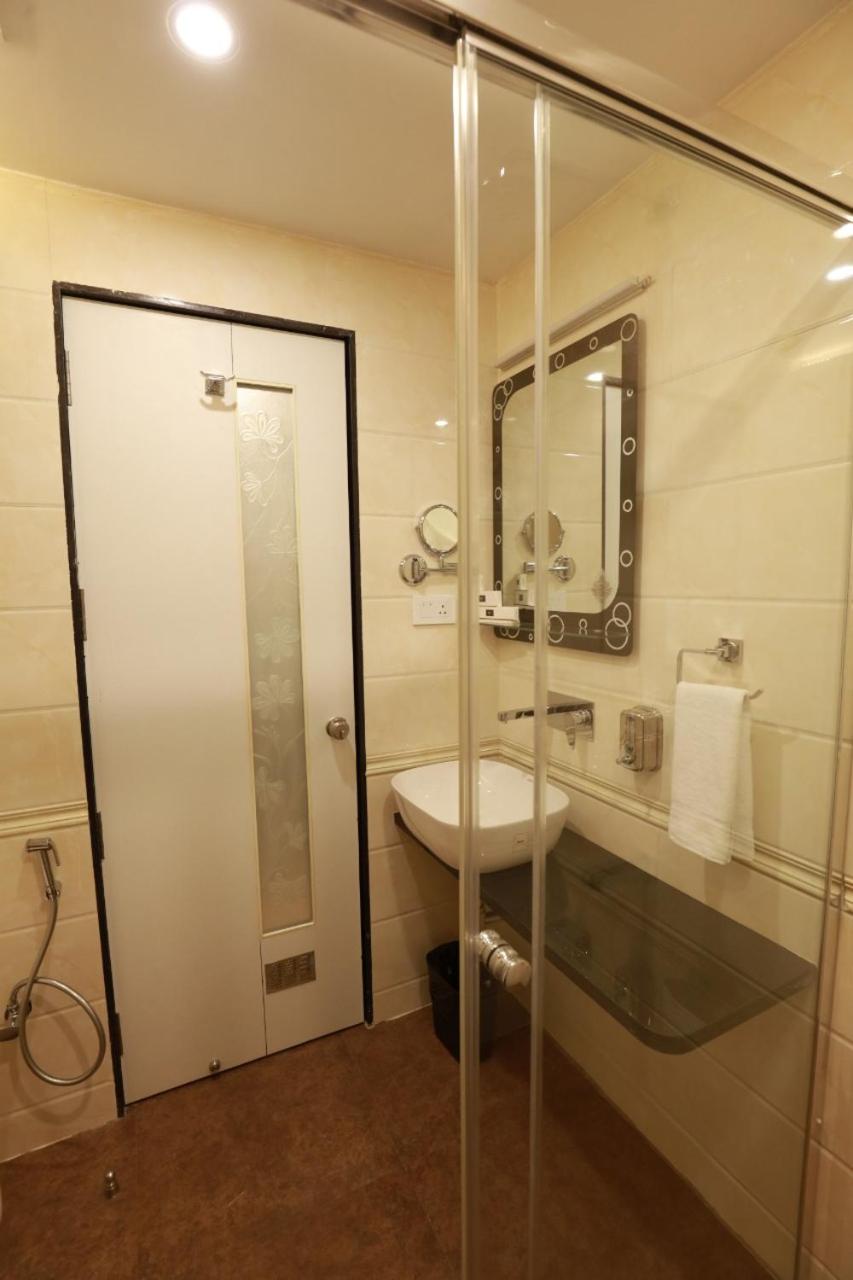 Standard Double or Twin Room photo 2