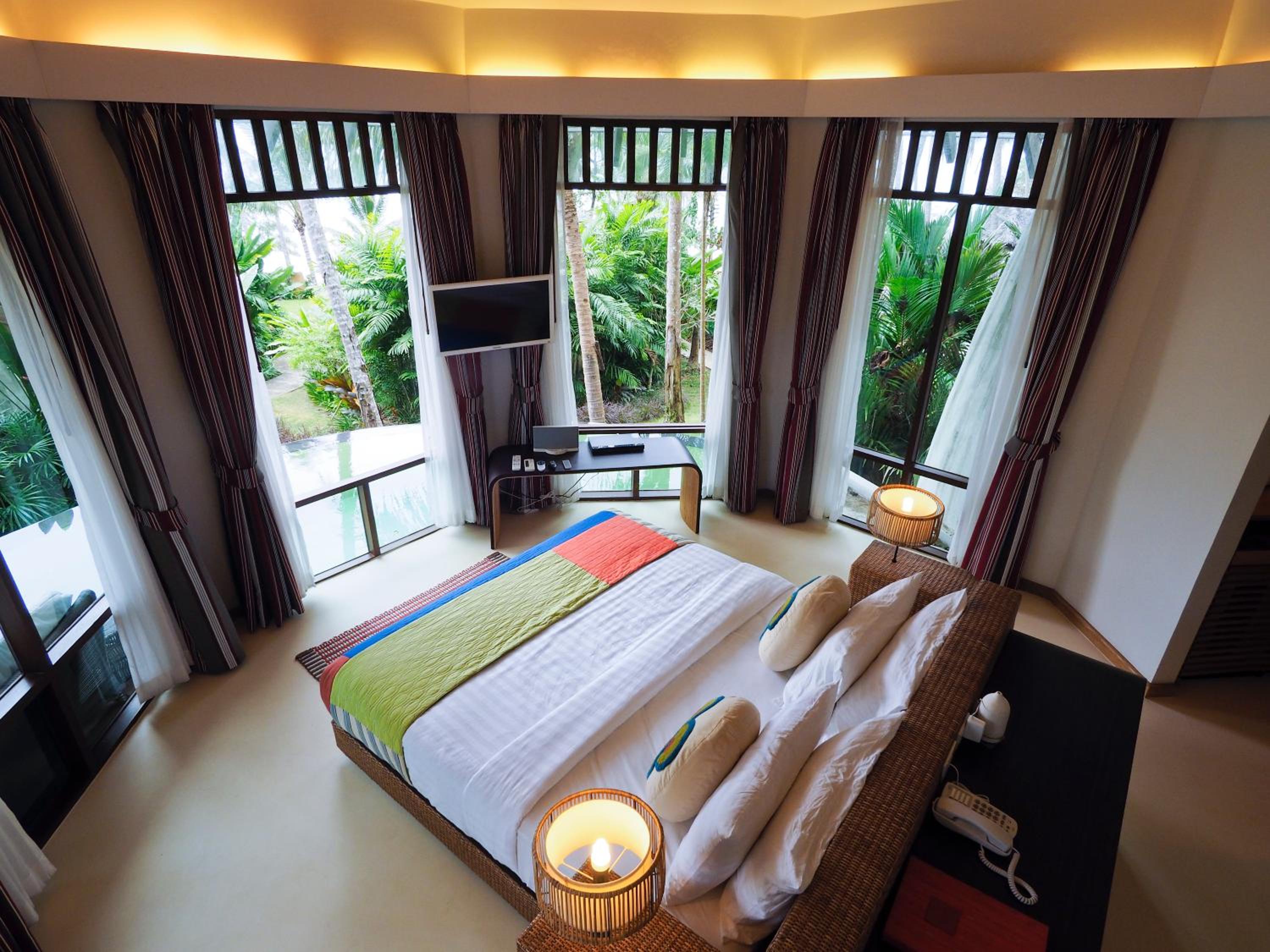 Tropical View Pool Villa photo 3