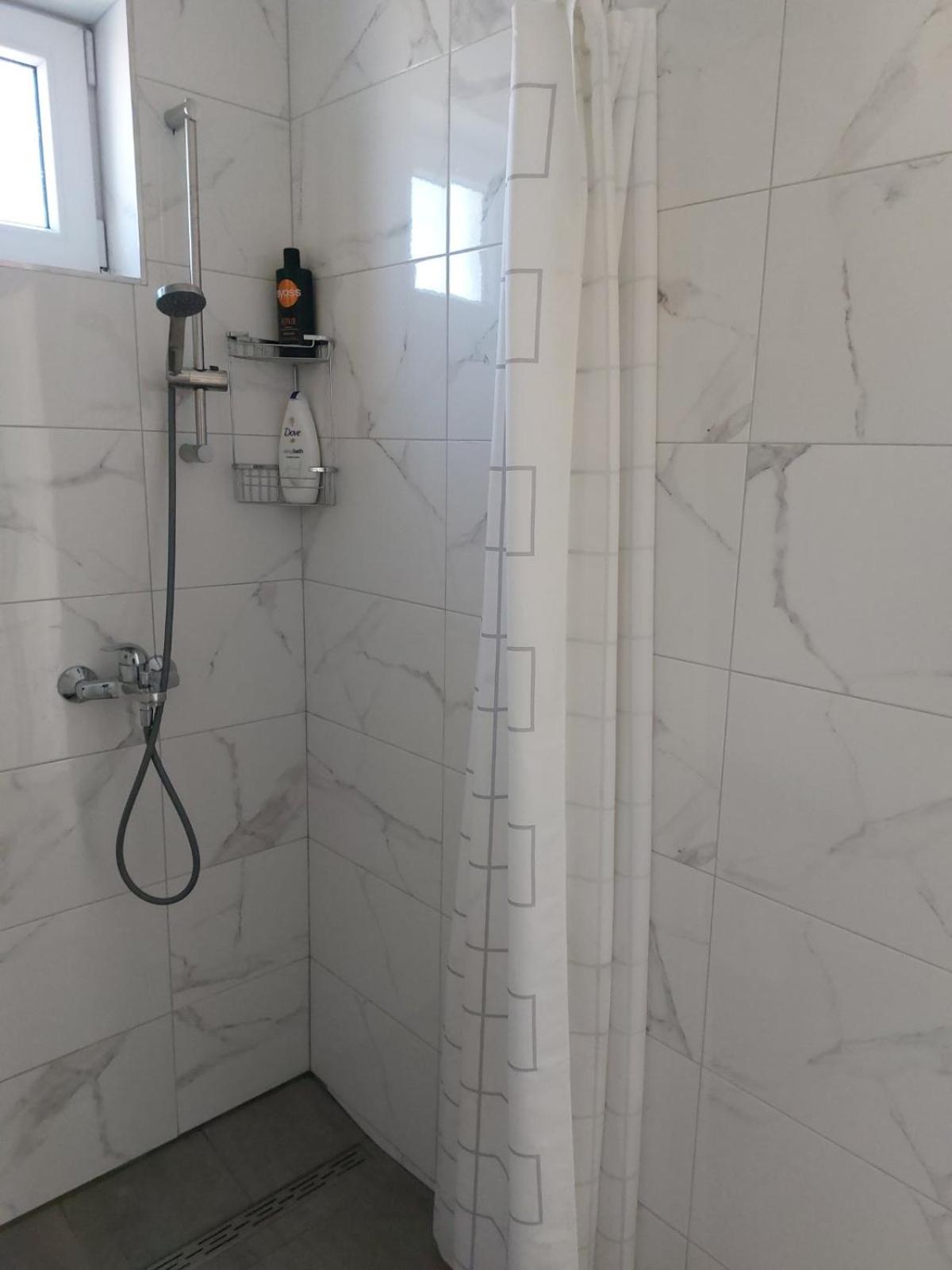 One-Bedroom Apartment - Photo 19
