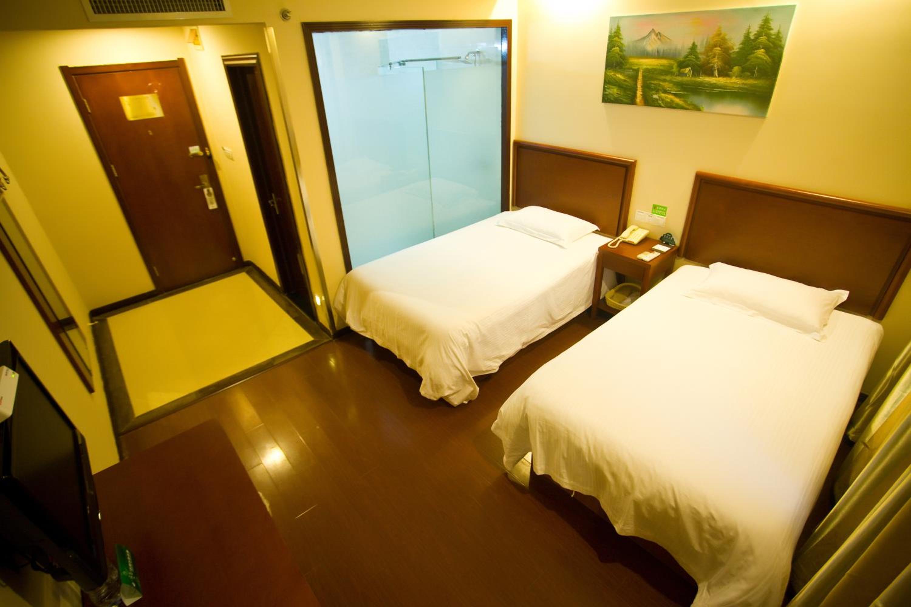 Twin Room - Photo 1