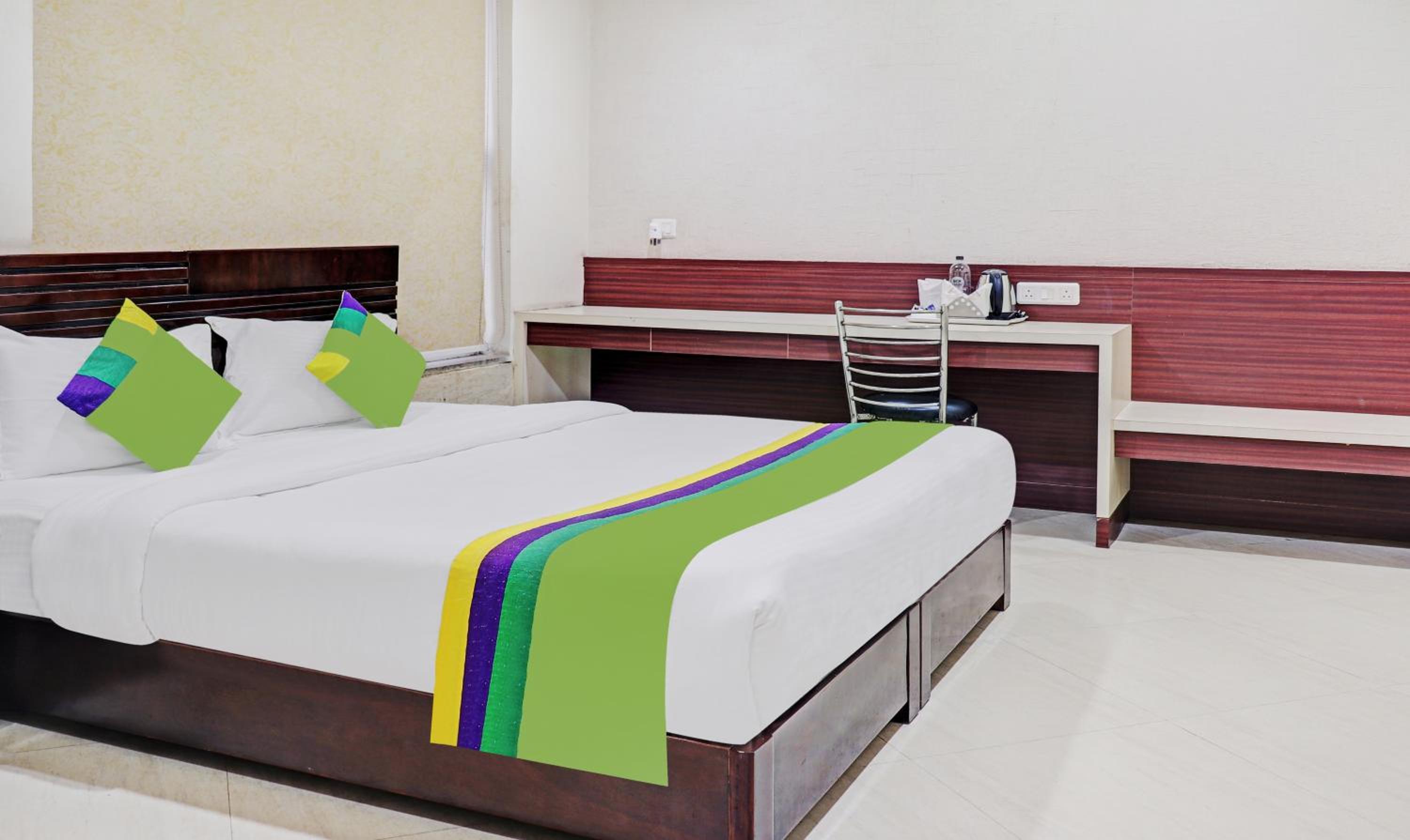 Spacious Premium Room photo 1