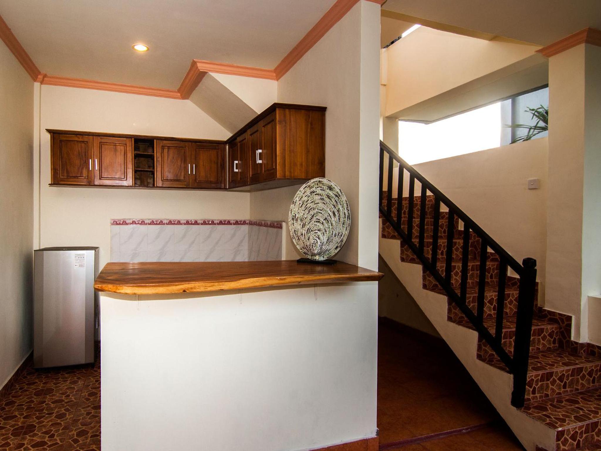 Deluxe Double Room with Kitchen - Photo 5