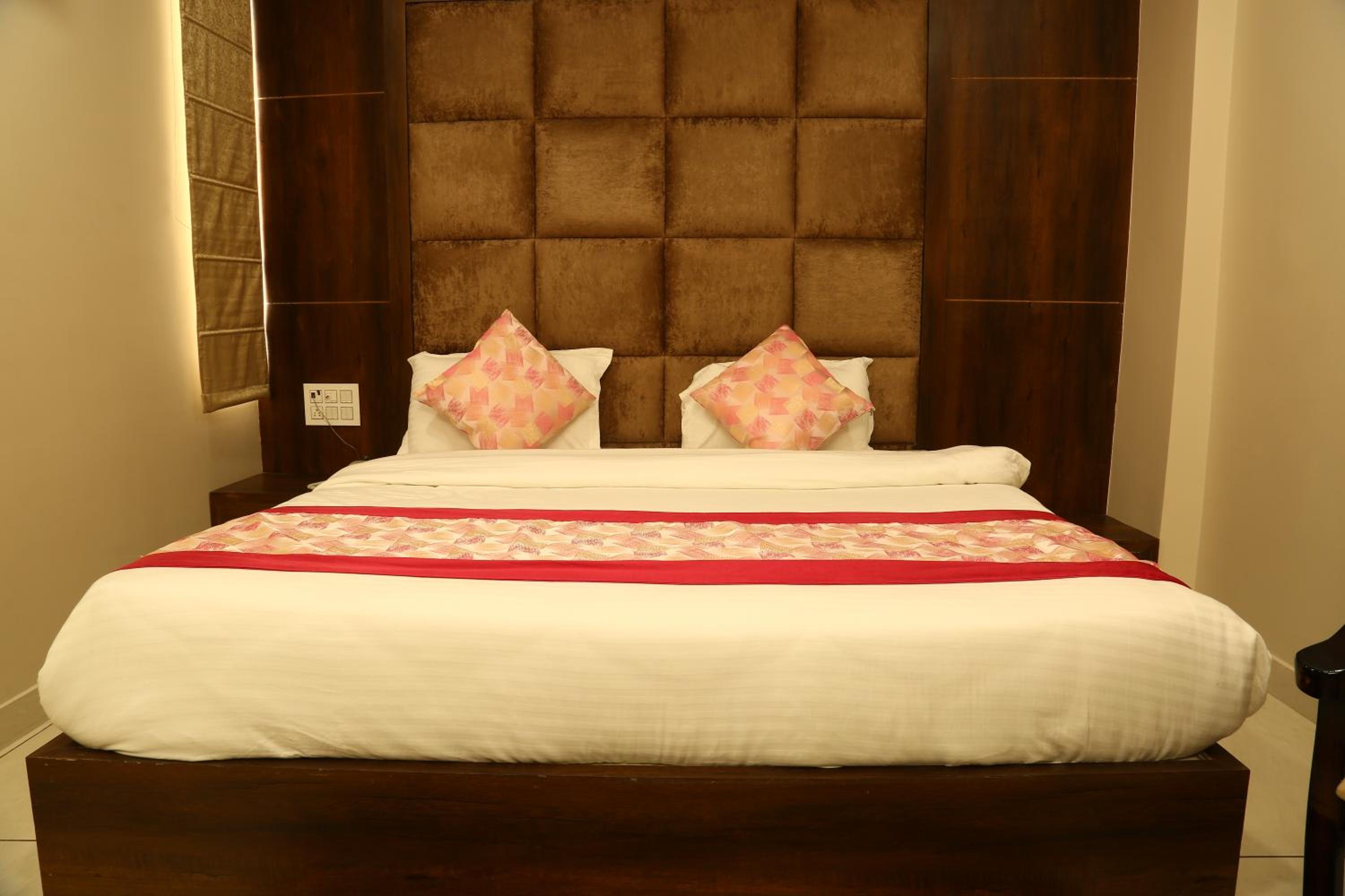 Deluxe Double Room - Photo 3