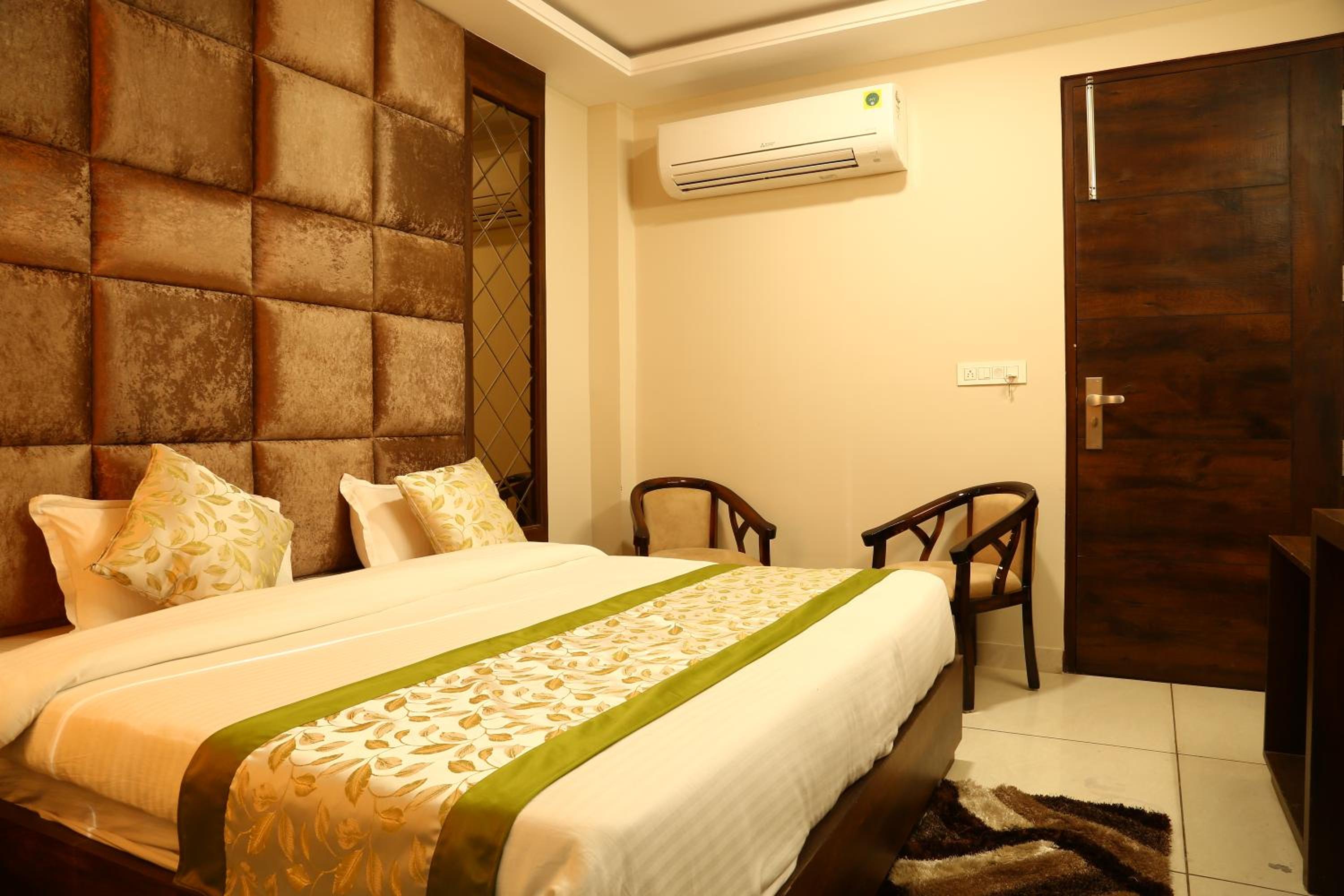 Deluxe Double Room - Photo 5
